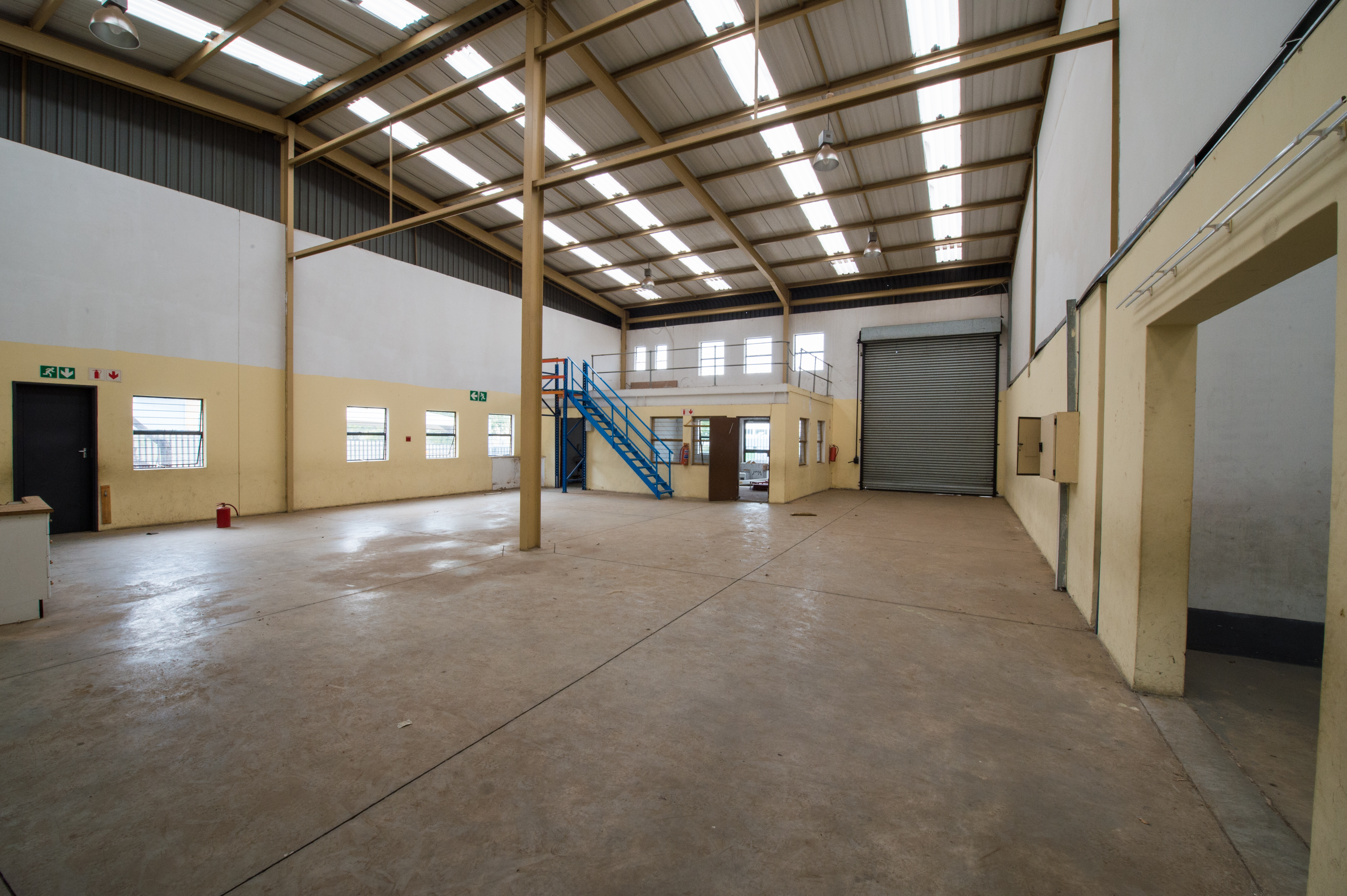 1 678m² Warehouse to rent at 25 Superior Close in Midridge Park