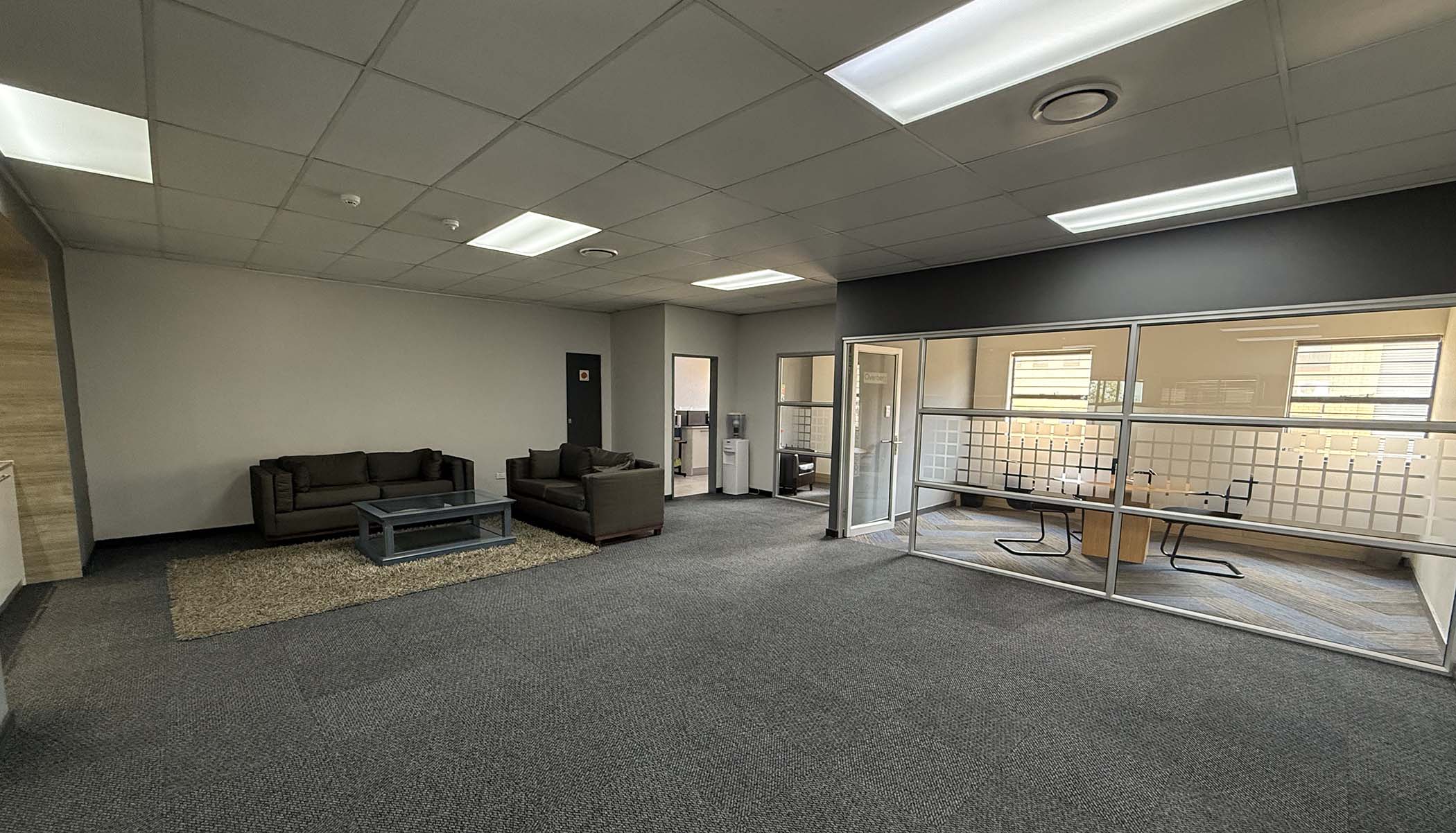 1 678m² Warehouse to rent at 25 Superior Close in Midridge Park