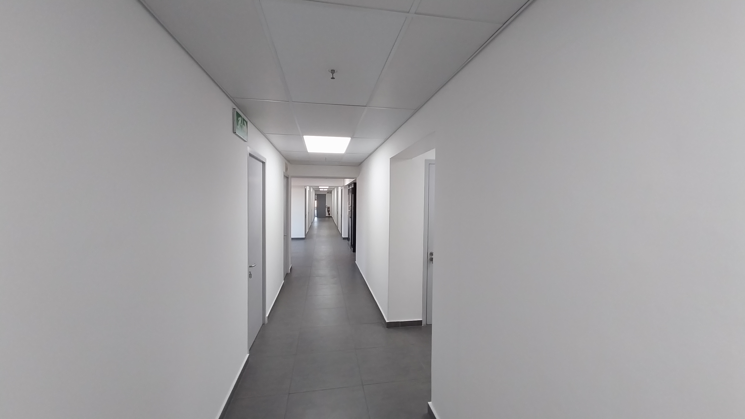 Warehouse to rent at 32 Montreal Drive in Airport Industria