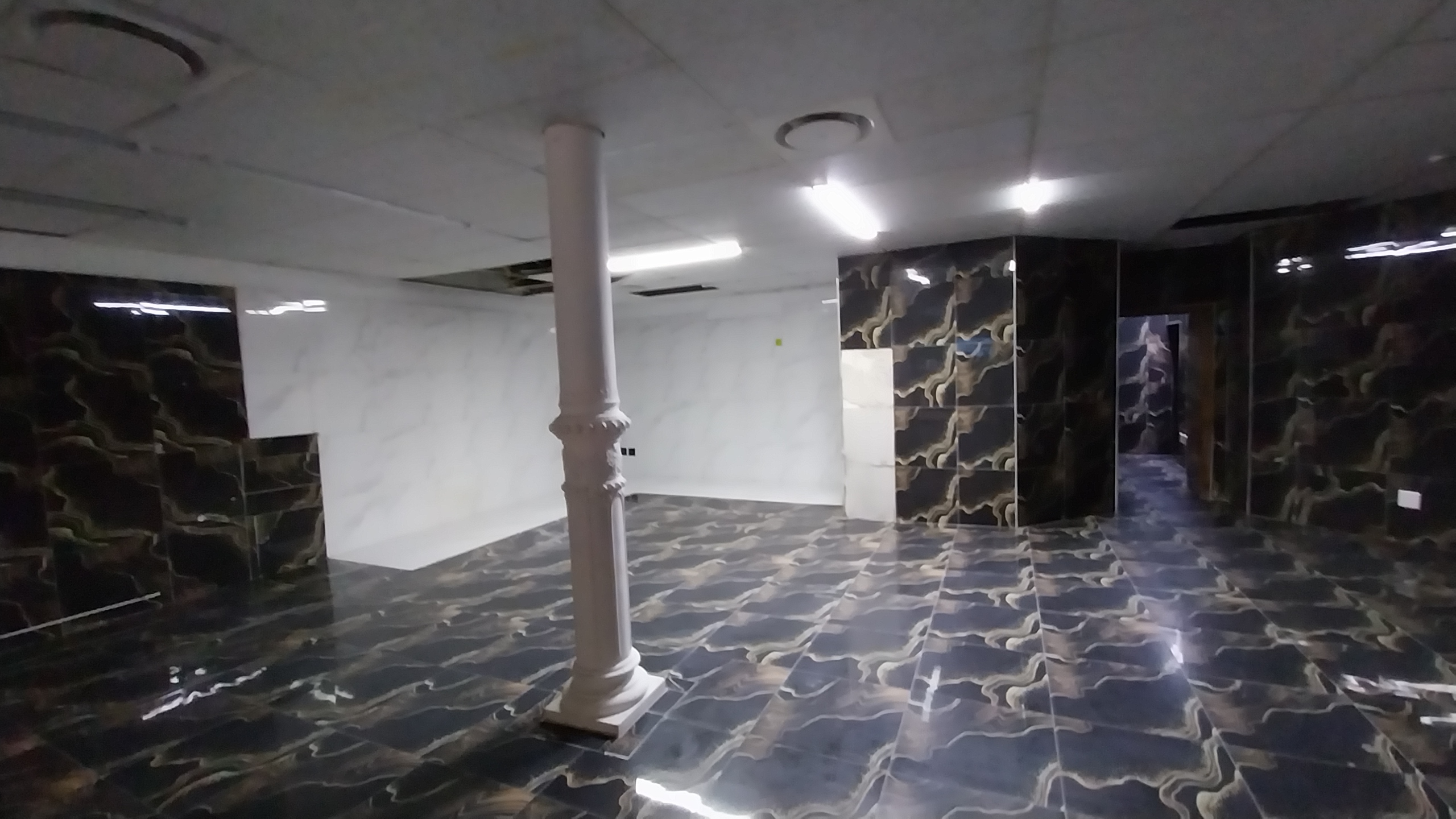 148m² Retail Shops to rent at 32 St Georges Mall in Cape Town CBD