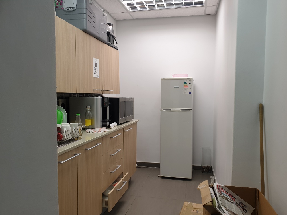 937m² Office Space to rent at 33 Fricker Road in Illovo