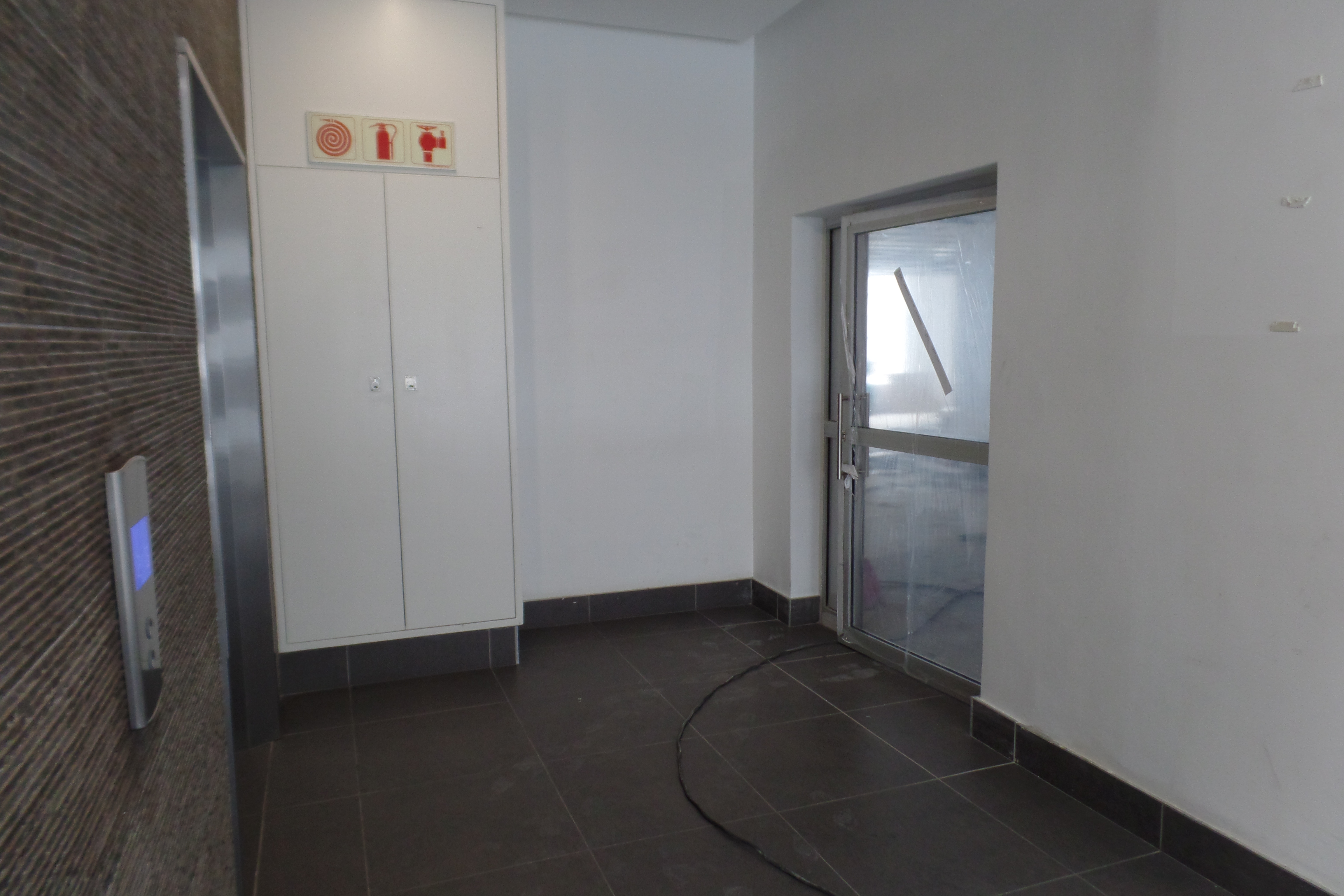 194m² Office Space to rent at 33 Martin Hammerschlag Way in Foreshore