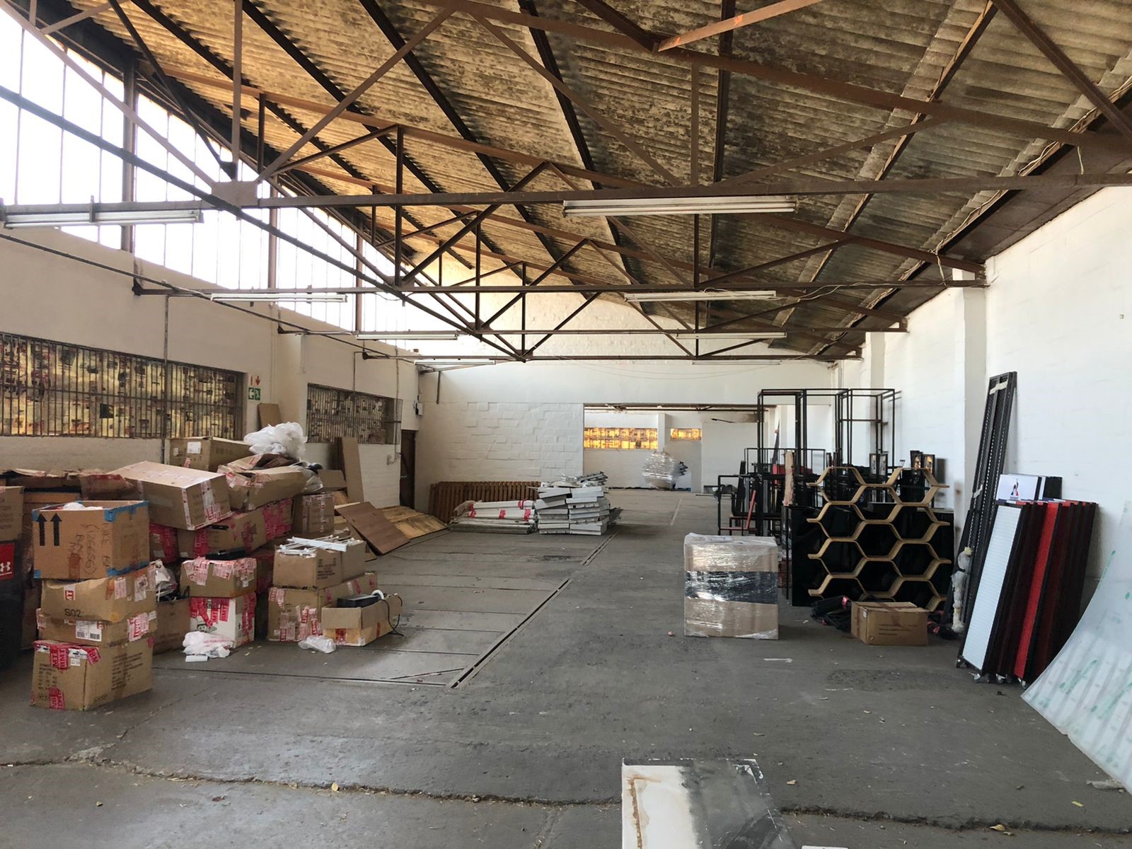 Warehouse to rent at 6 Transvaal Street in Paarden Eiland