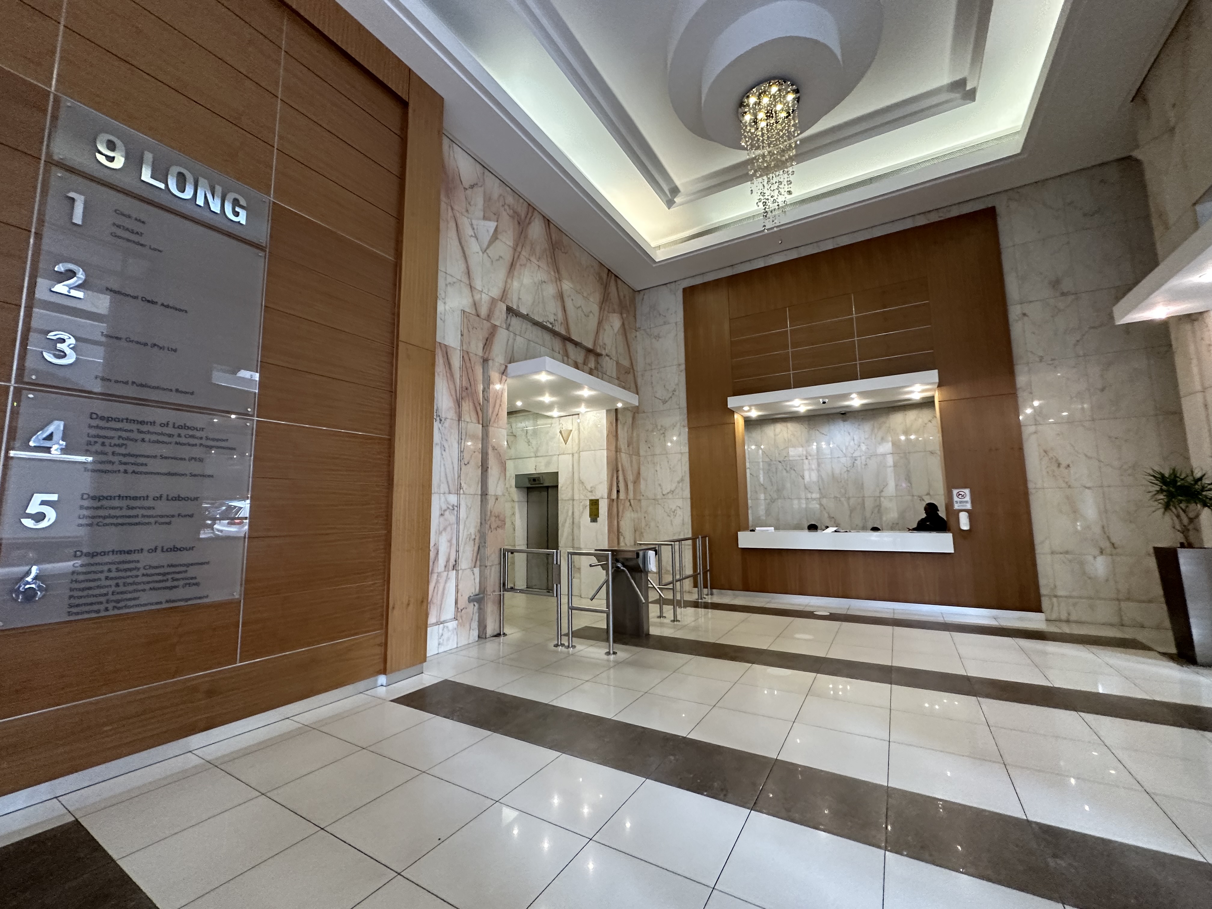 101m² Office Space to rent at 9 Long Street in Cape Town CBD