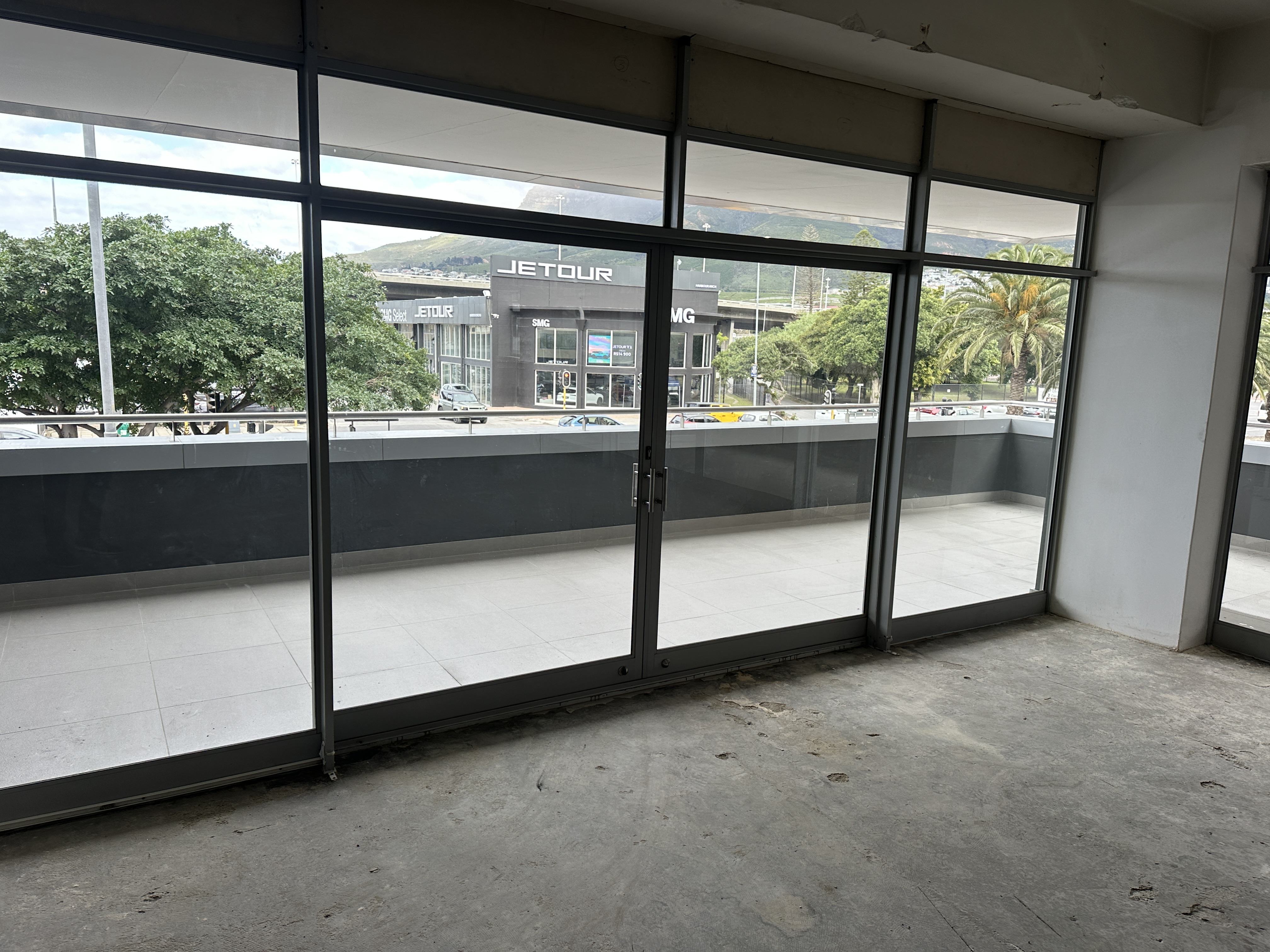 1 218m² Office Space to rent at Amber Place in Foreshore
