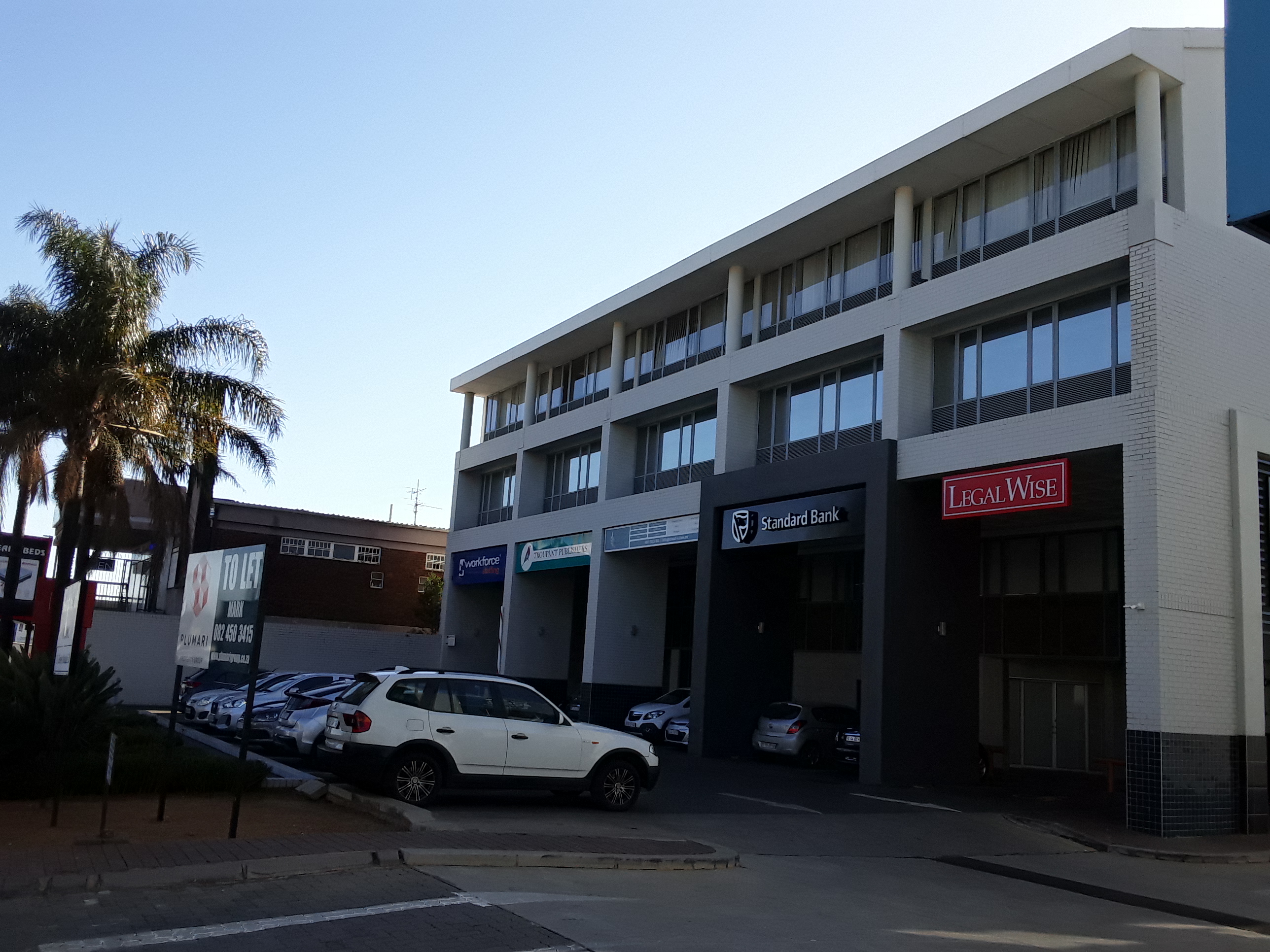 146m² Office Space to rent at Blackheath Mews - Cresta in Blackheath