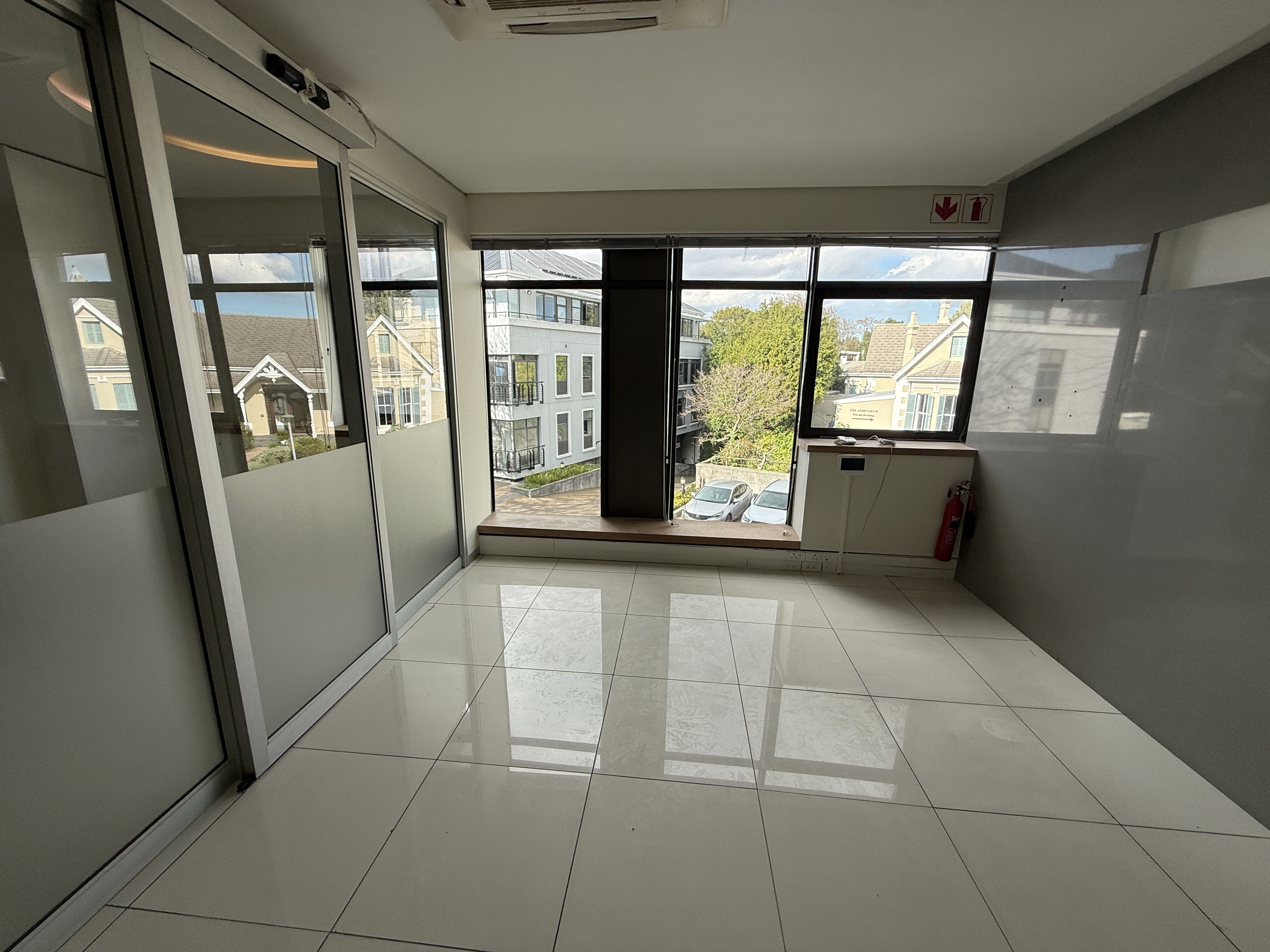 415m² Office Space to rent at Boundary Terraces in Newlands