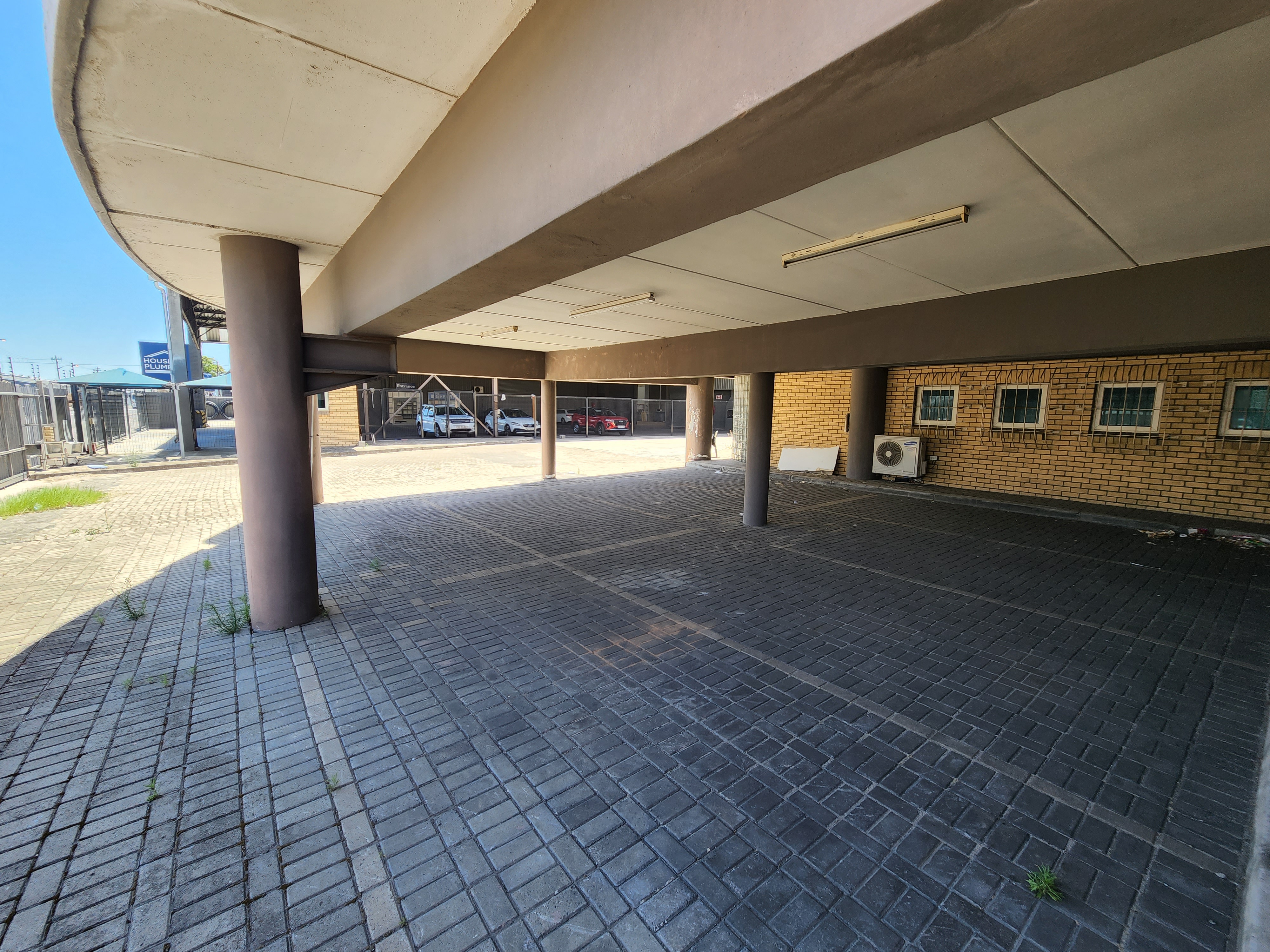 Warehouse to rent at Connaught Park in Beaconvale
