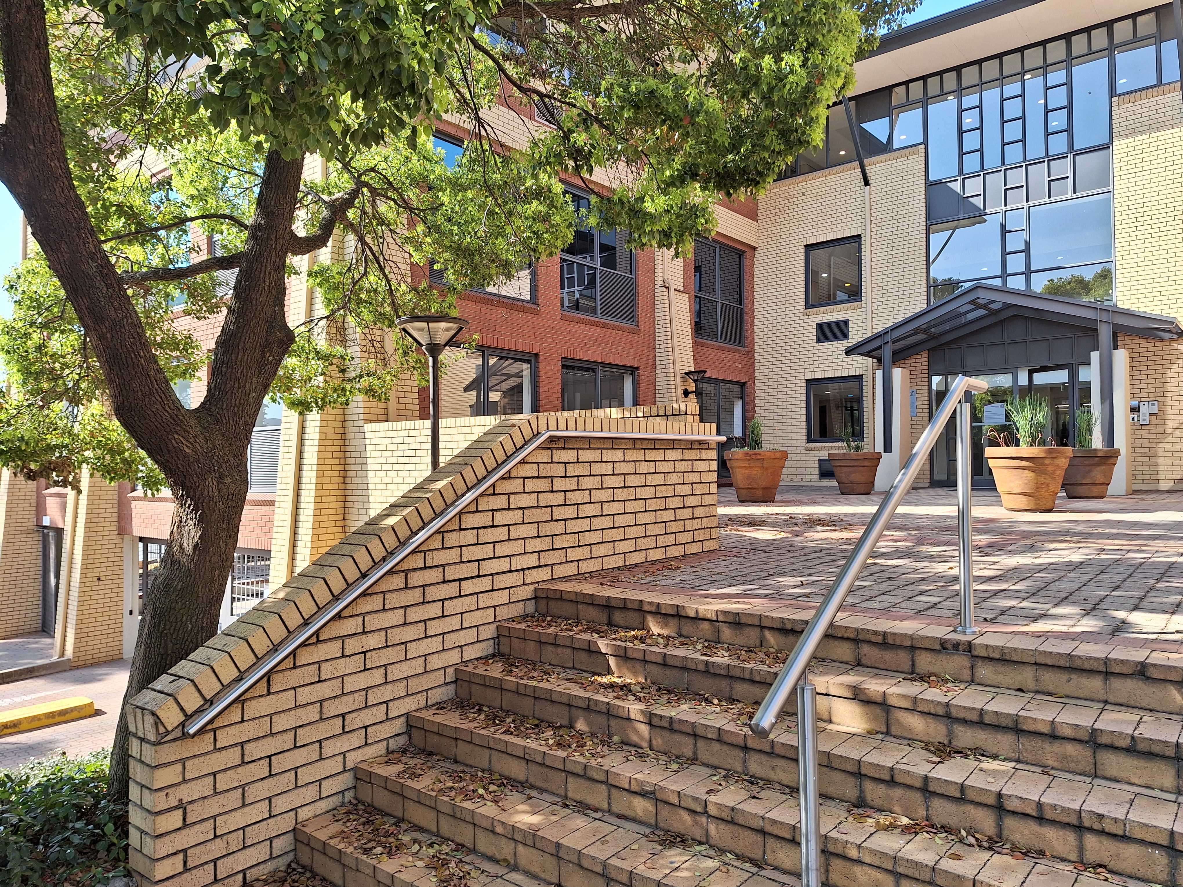 Retail Shops to rent at Constantia Office Park in Constantia Kloof