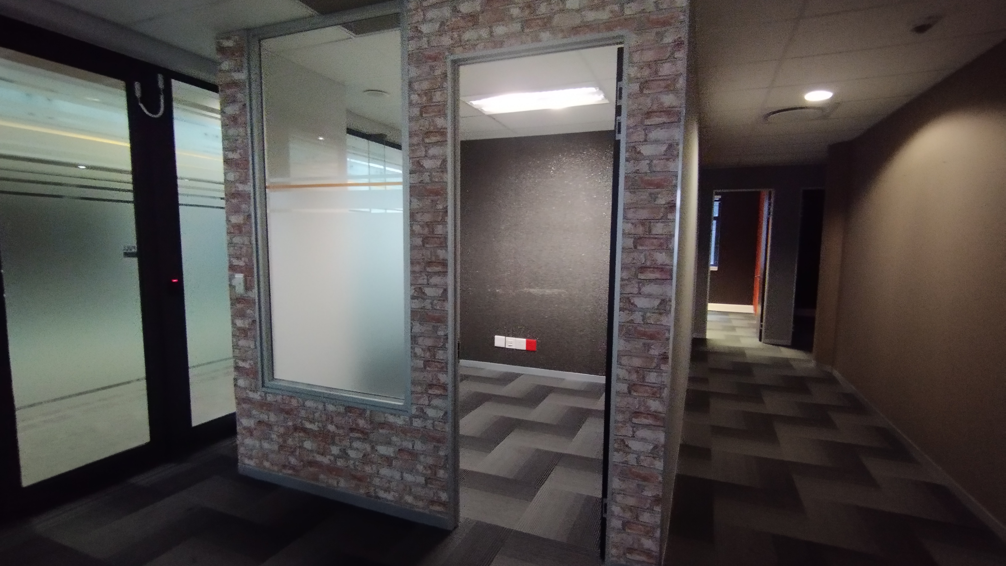 Office Space to rent at Corobay Corner in Menlyn