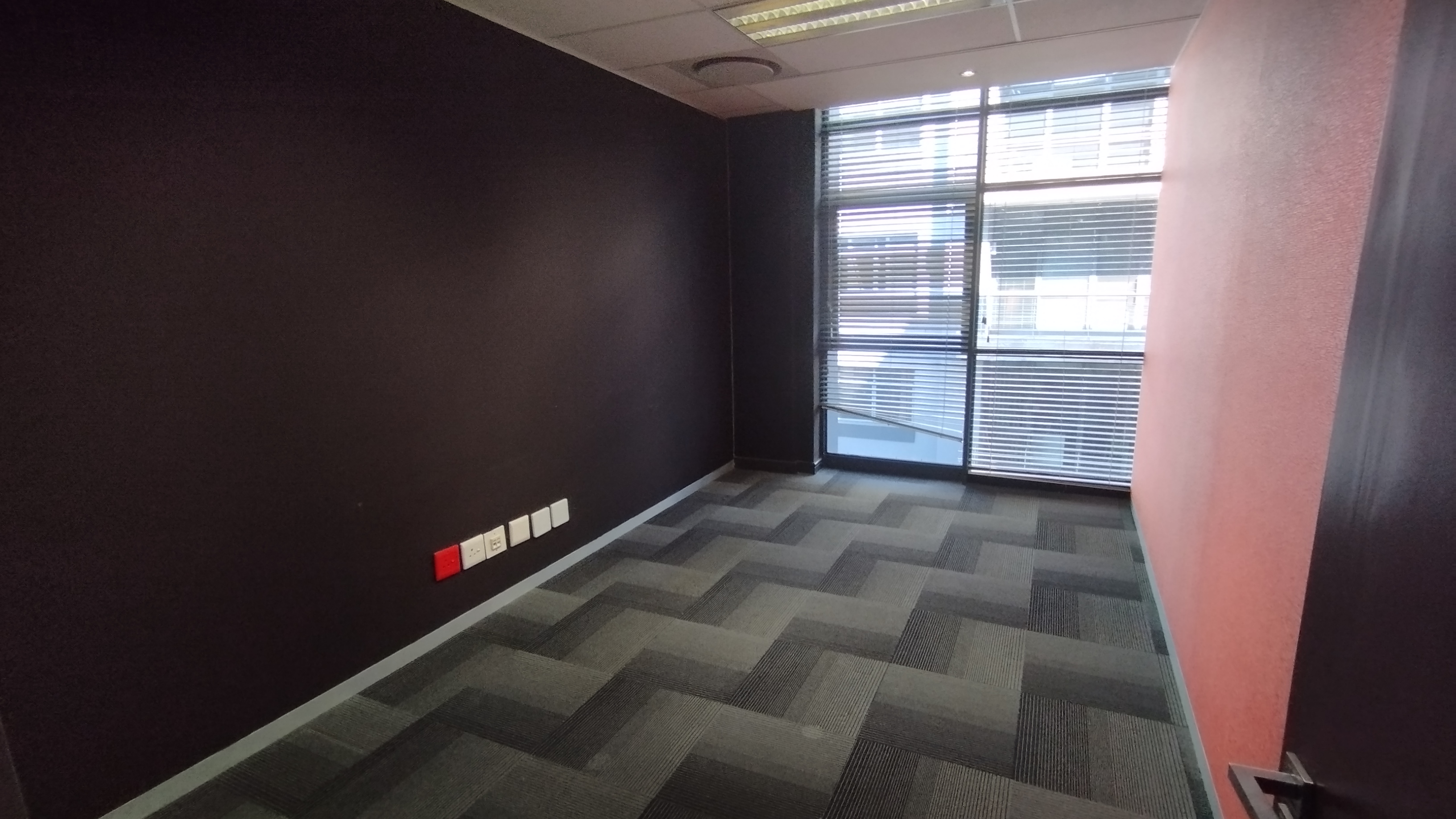Office Space to rent at Corobay Corner in Menlyn