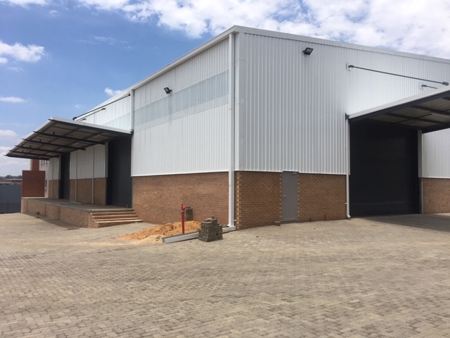 3 246m² Warehouse to rent at Cosmo Business Park in Kya Sand