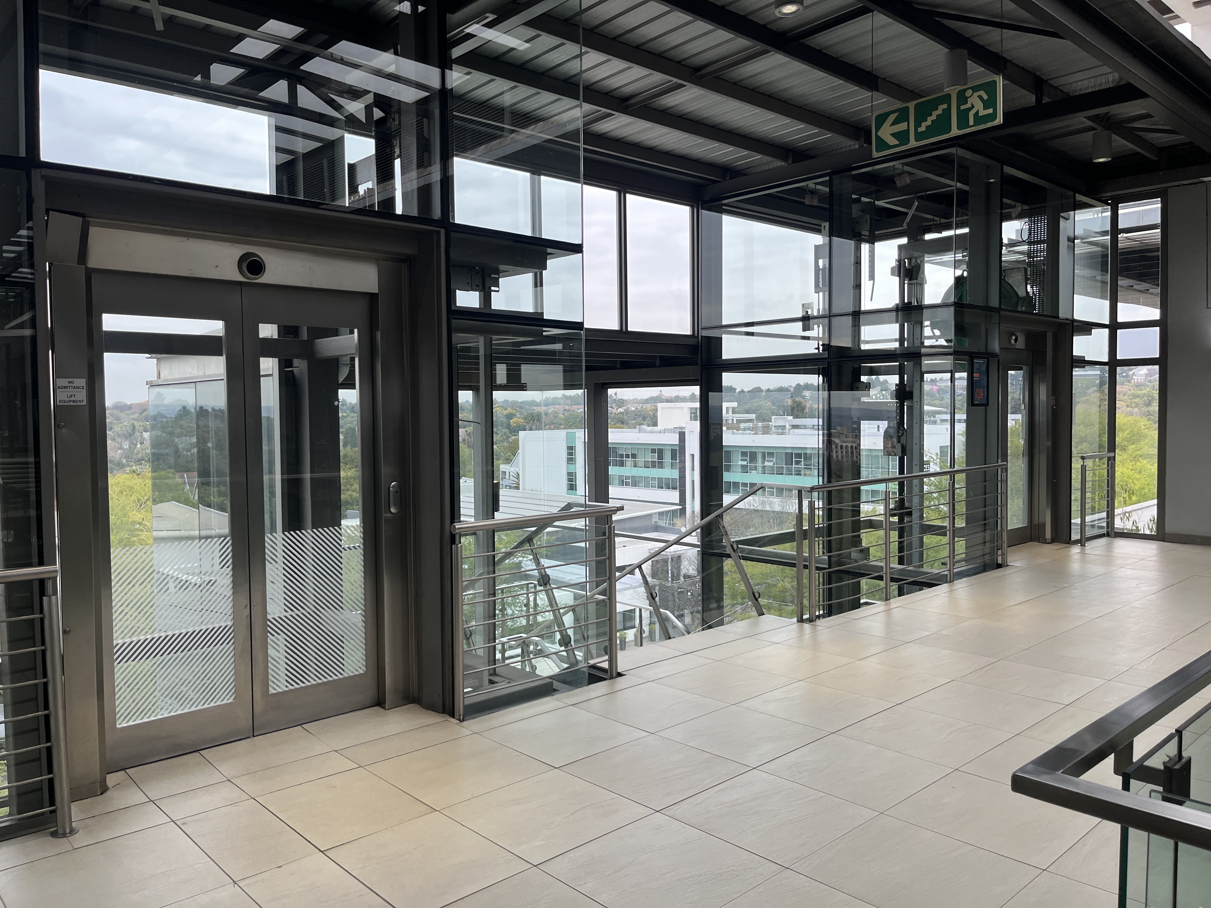 276m² Retail Shops to rent at Design Quarter Offices in Fourways