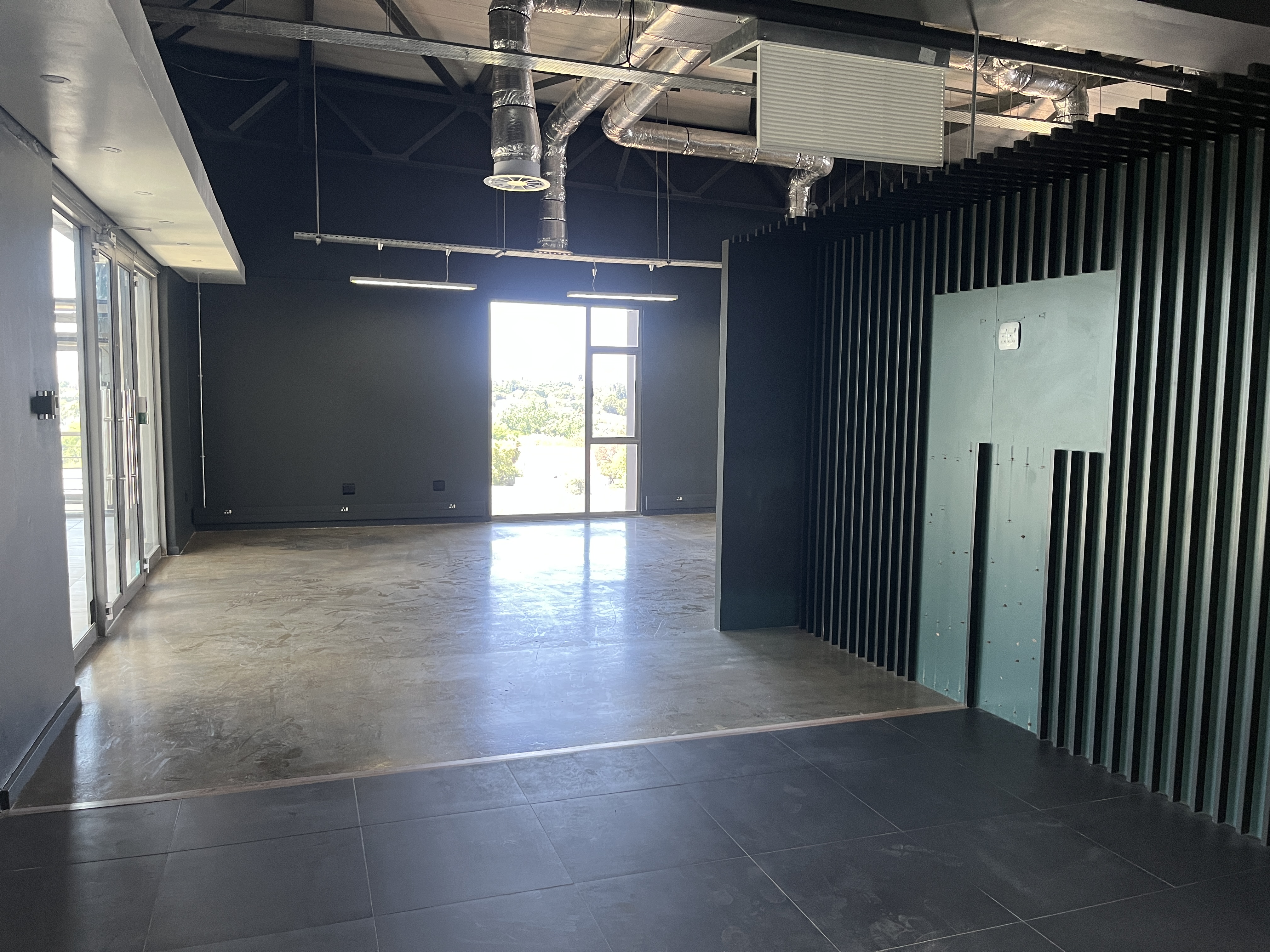 267m² Office Space to rent at Design Quarter Retail Offices in Fourways