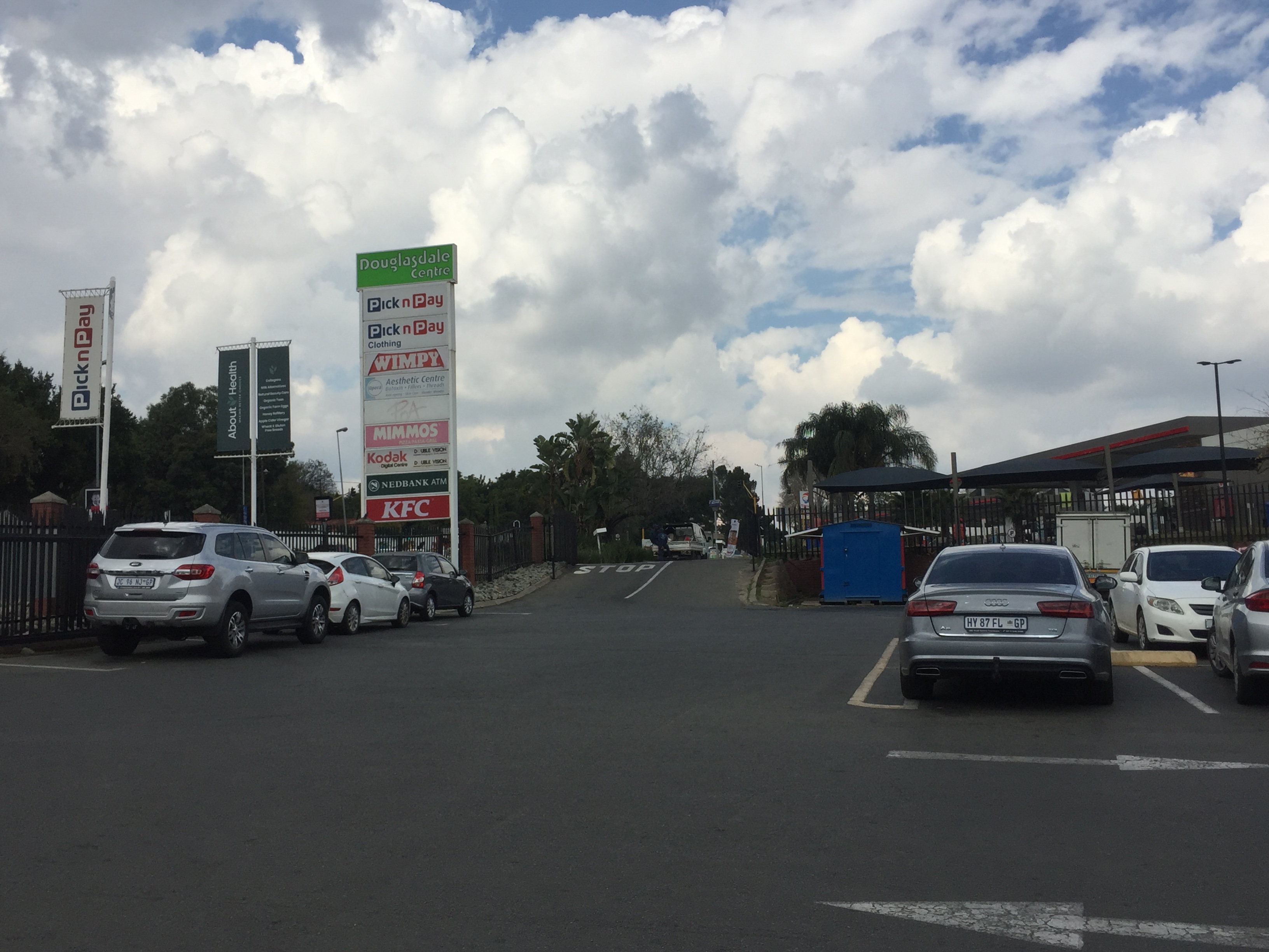 Retail Shops to rent at Douglasdale Shopping Centre in Douglasdale