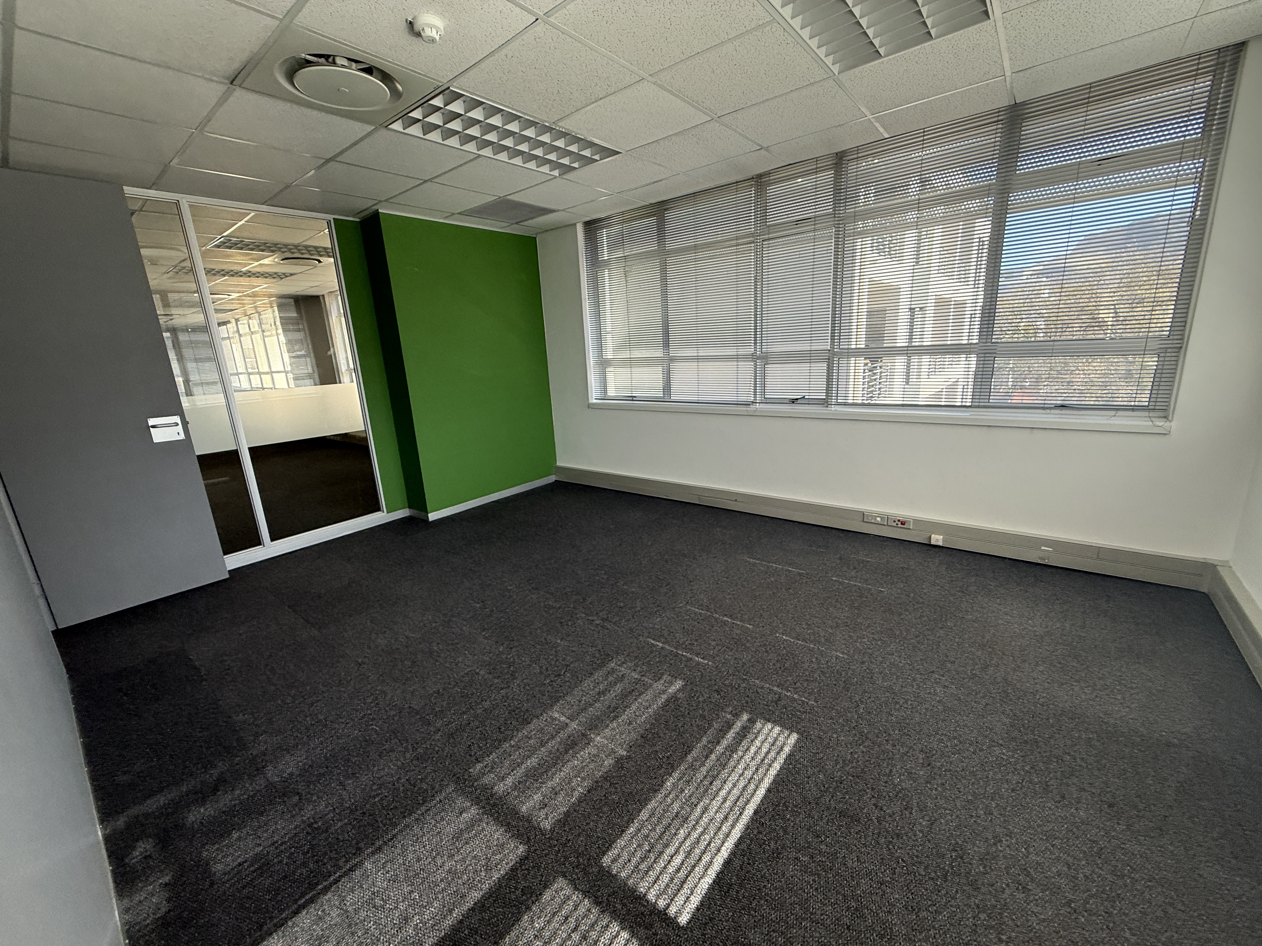 323m² Office Space to rent at Grove Exchange in Claremont