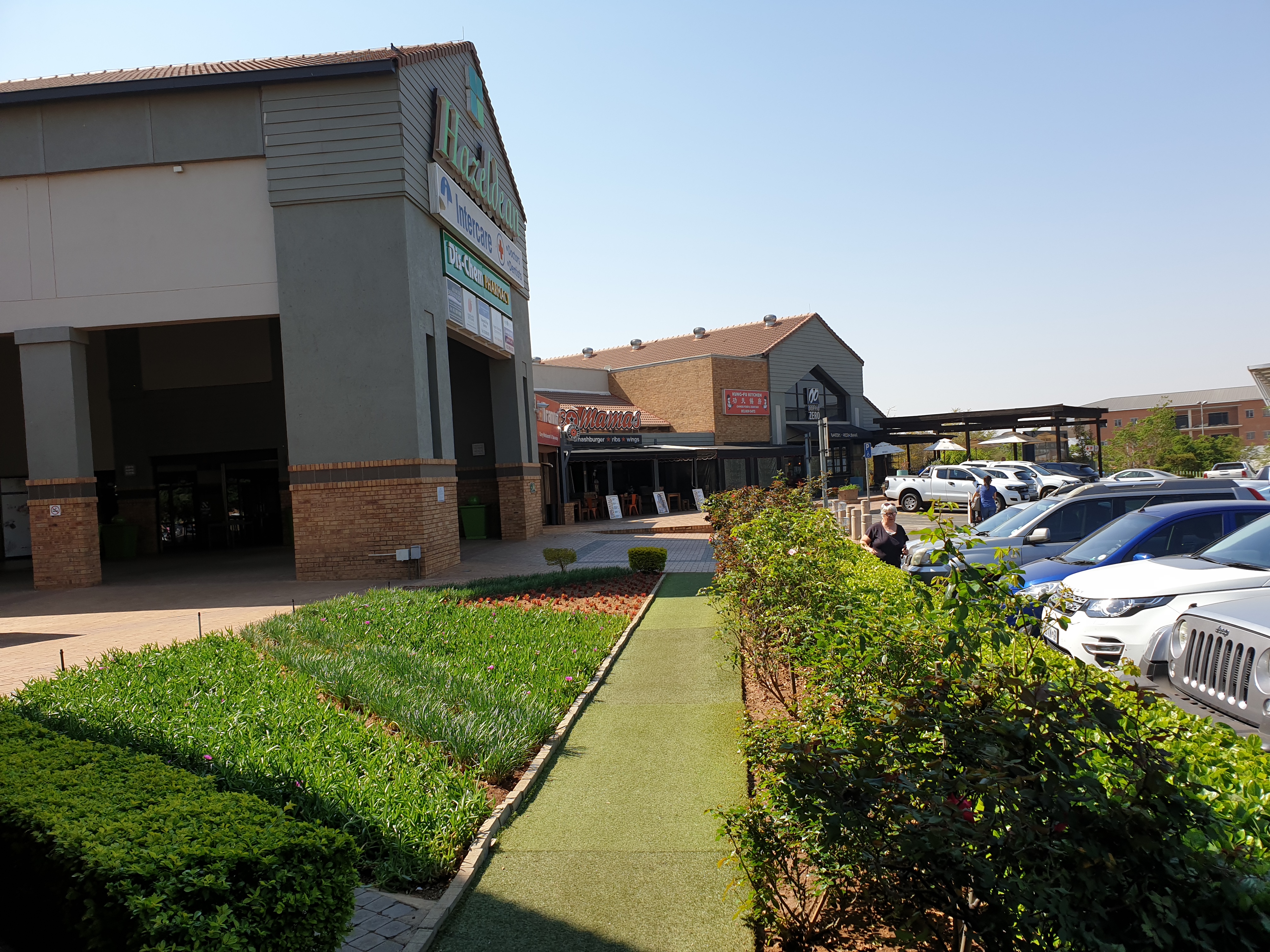 Retail Shops to rent at Hazeldean Square Shopping Center in Silver Lakes