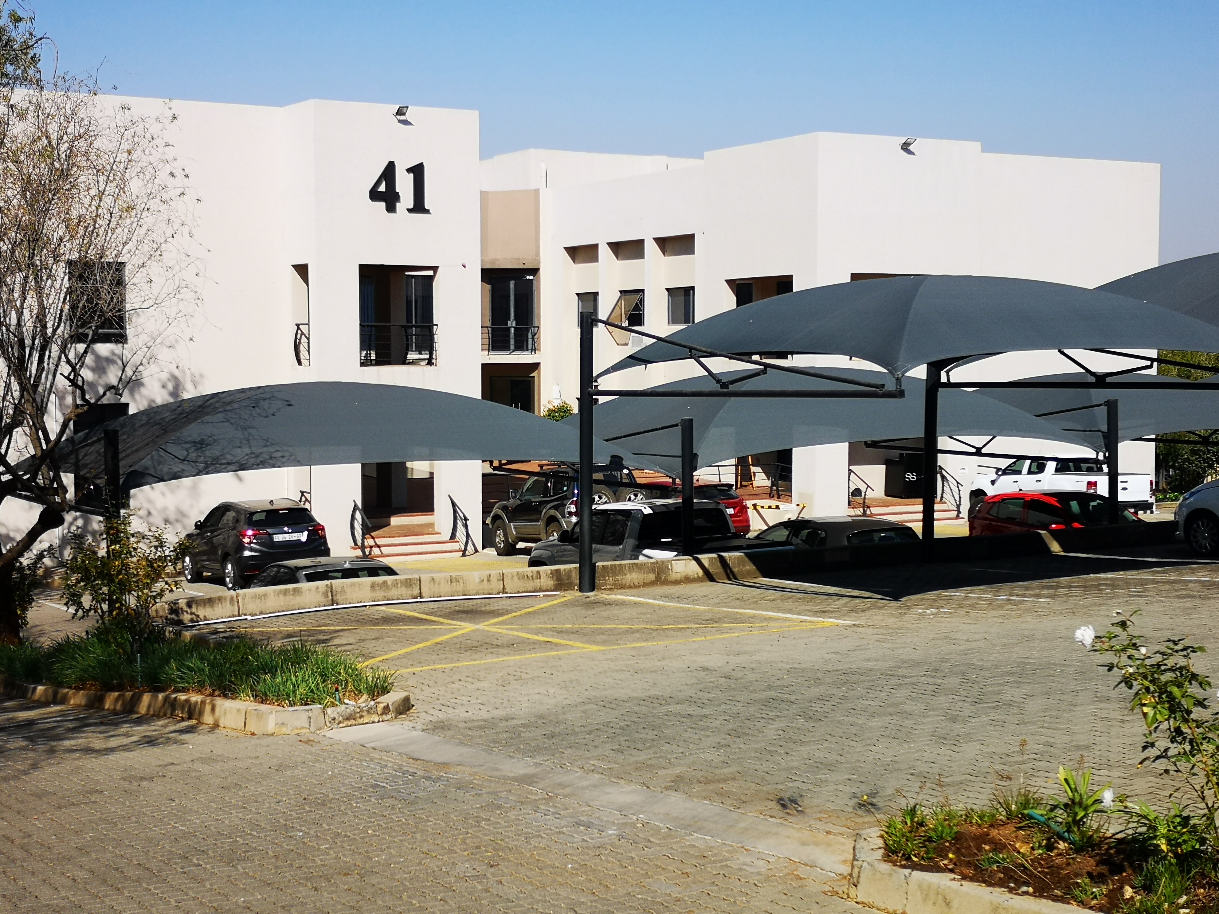 199m² Office Space to rent at Kyalami Business Park (41 Kyalami Boulevard) in Kyalami