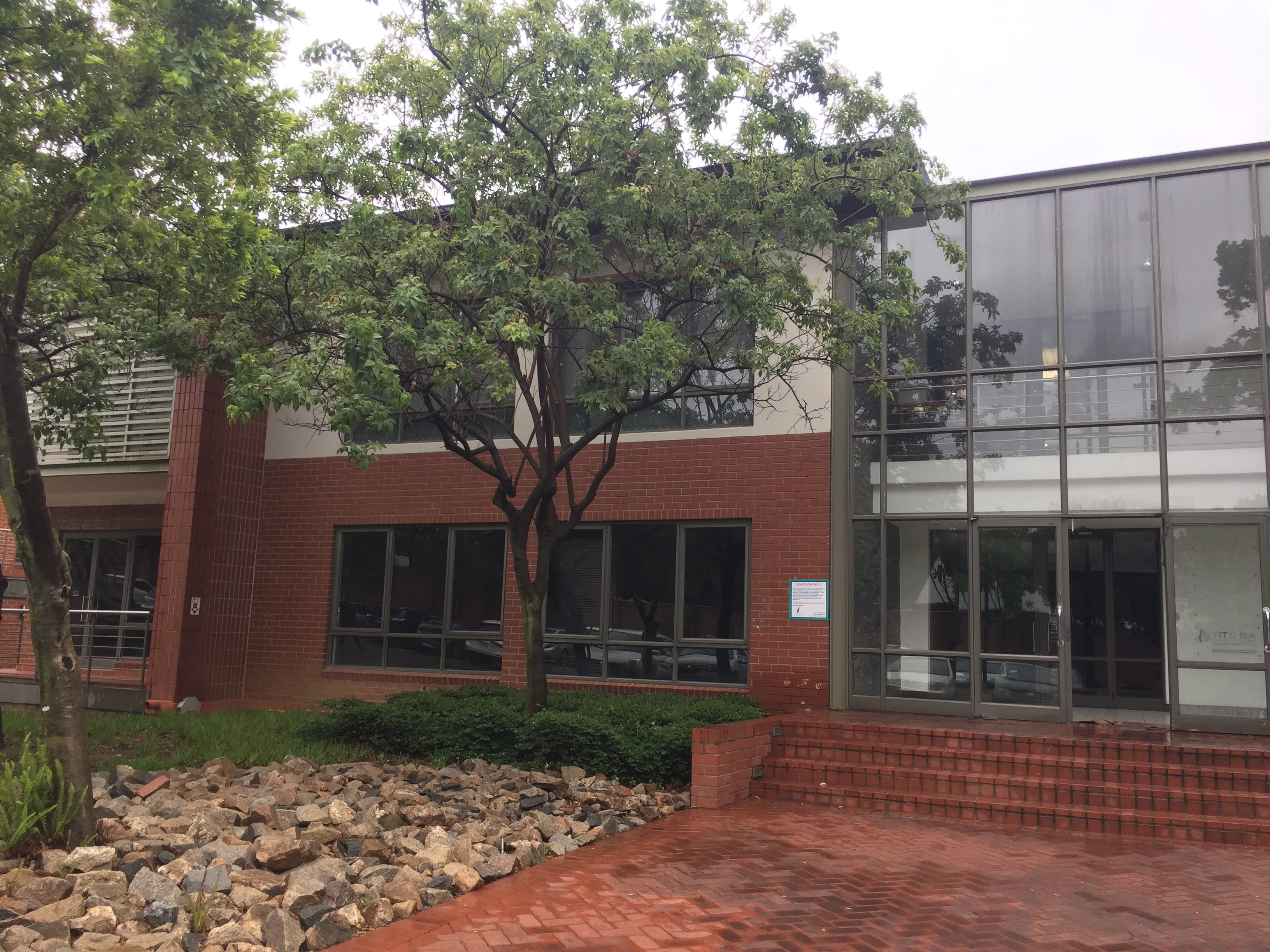 Office Space to rent at Leslie Office Park in Fourways