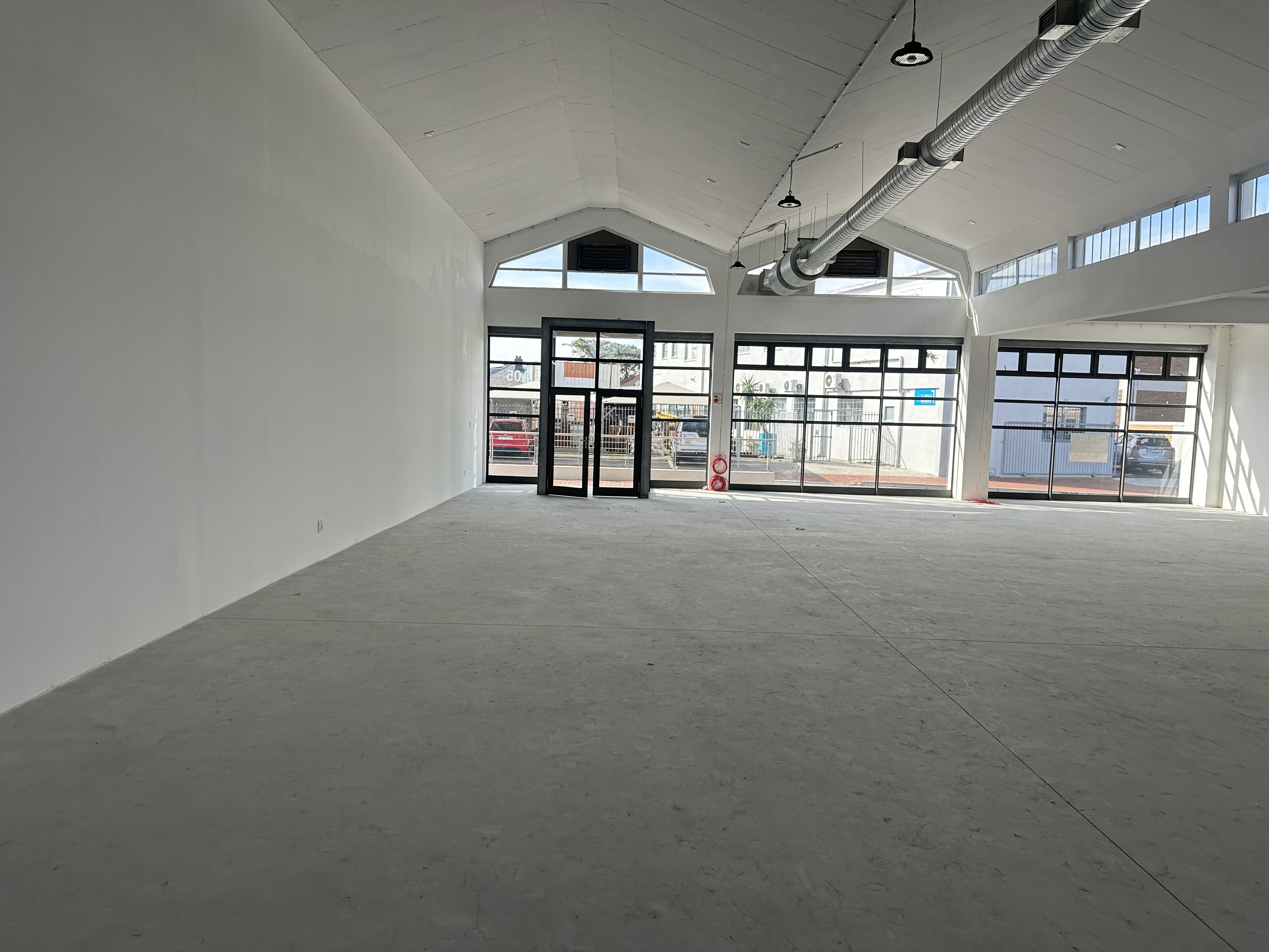 390m² Office Space to rent at M5 Business Park in Maitland
