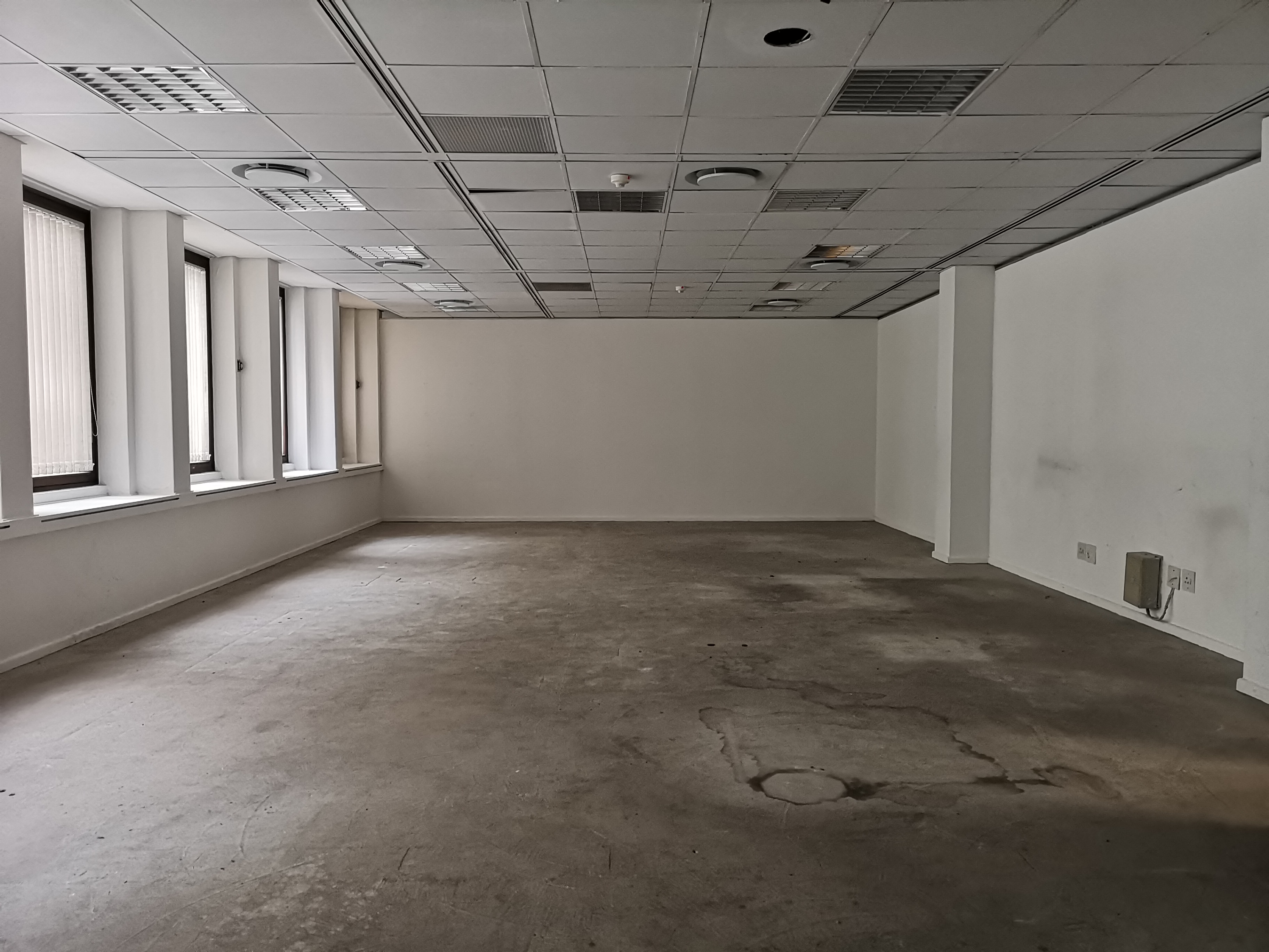 102m² Office Space to rent at Matador Centre in Cape Town CBD