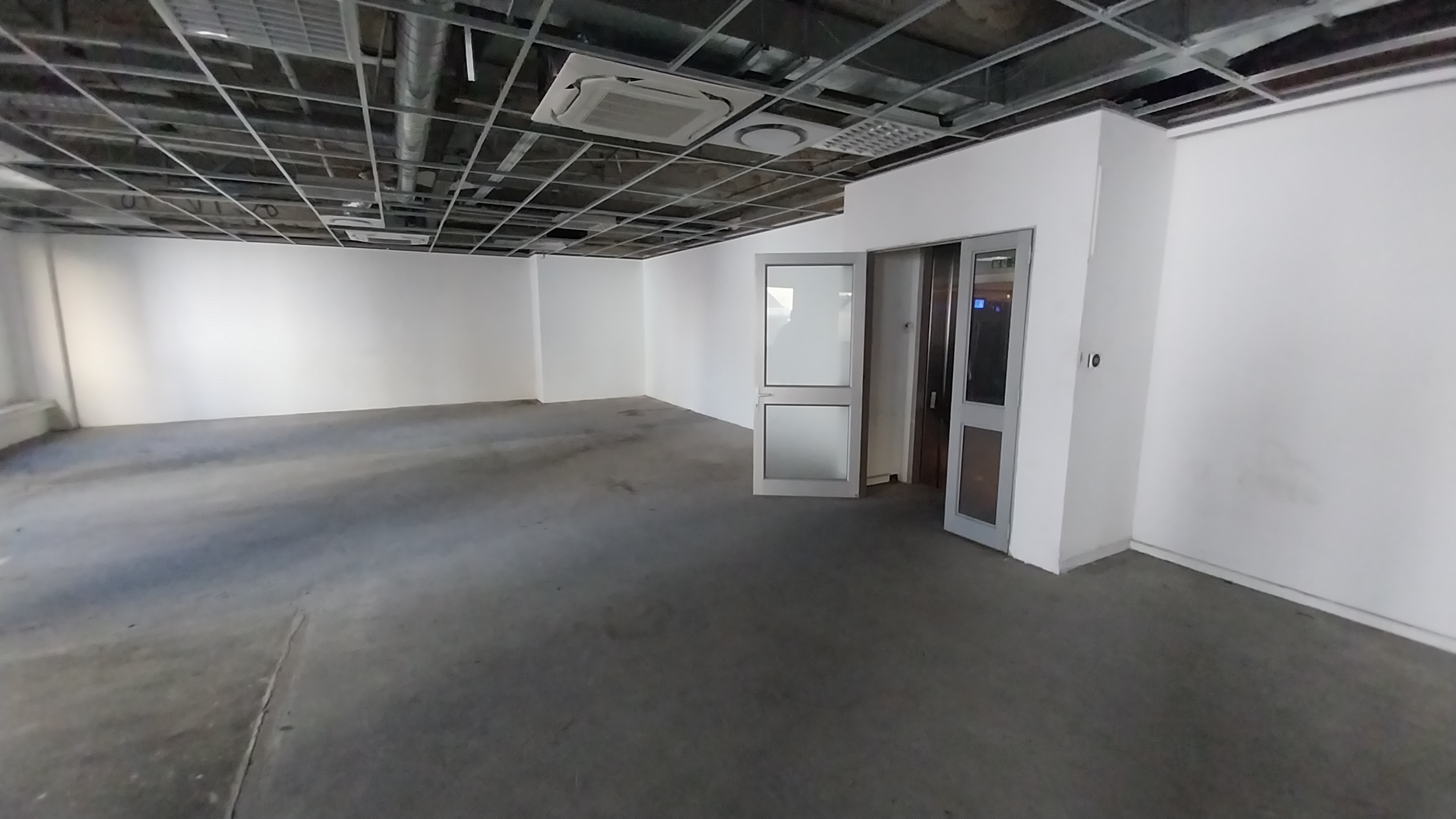 297m² Office Space to rent at Matador Centre in Cape Town CBD