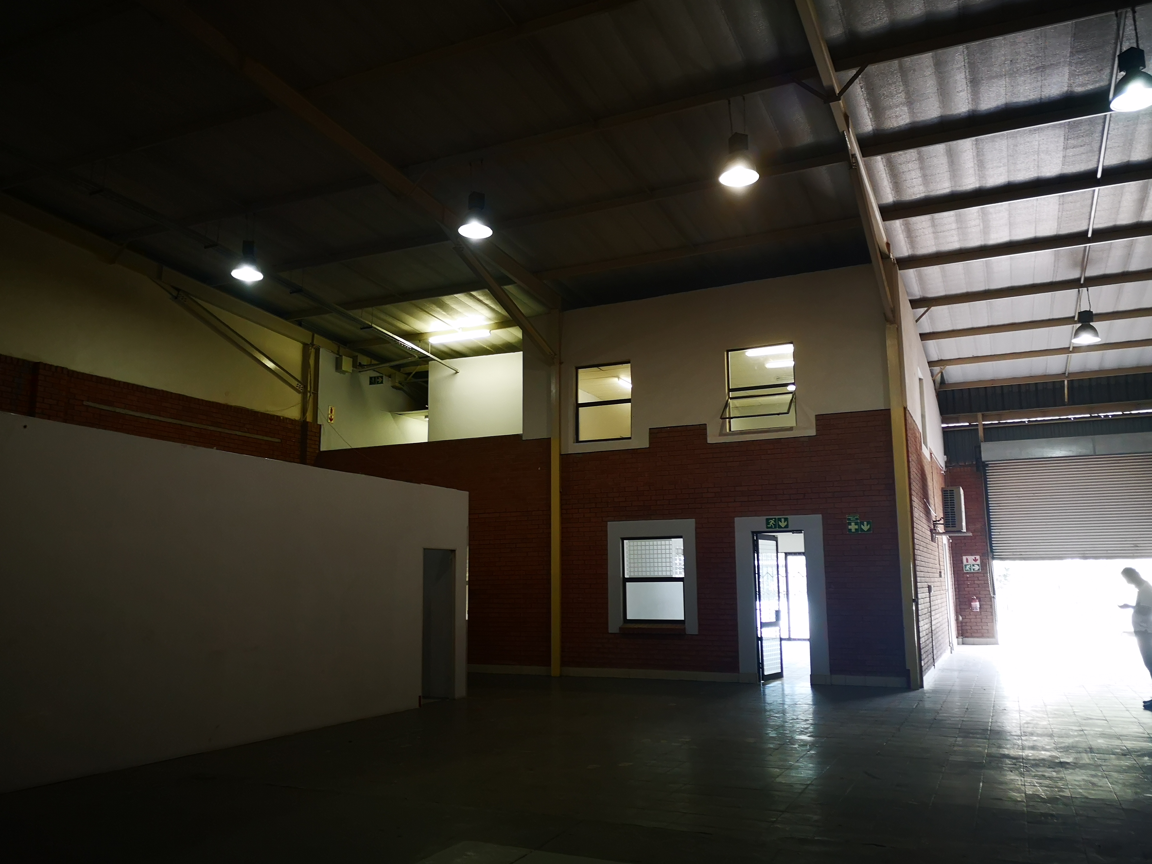 Warehouse to rent at Midpark Industrial Park in Midrand