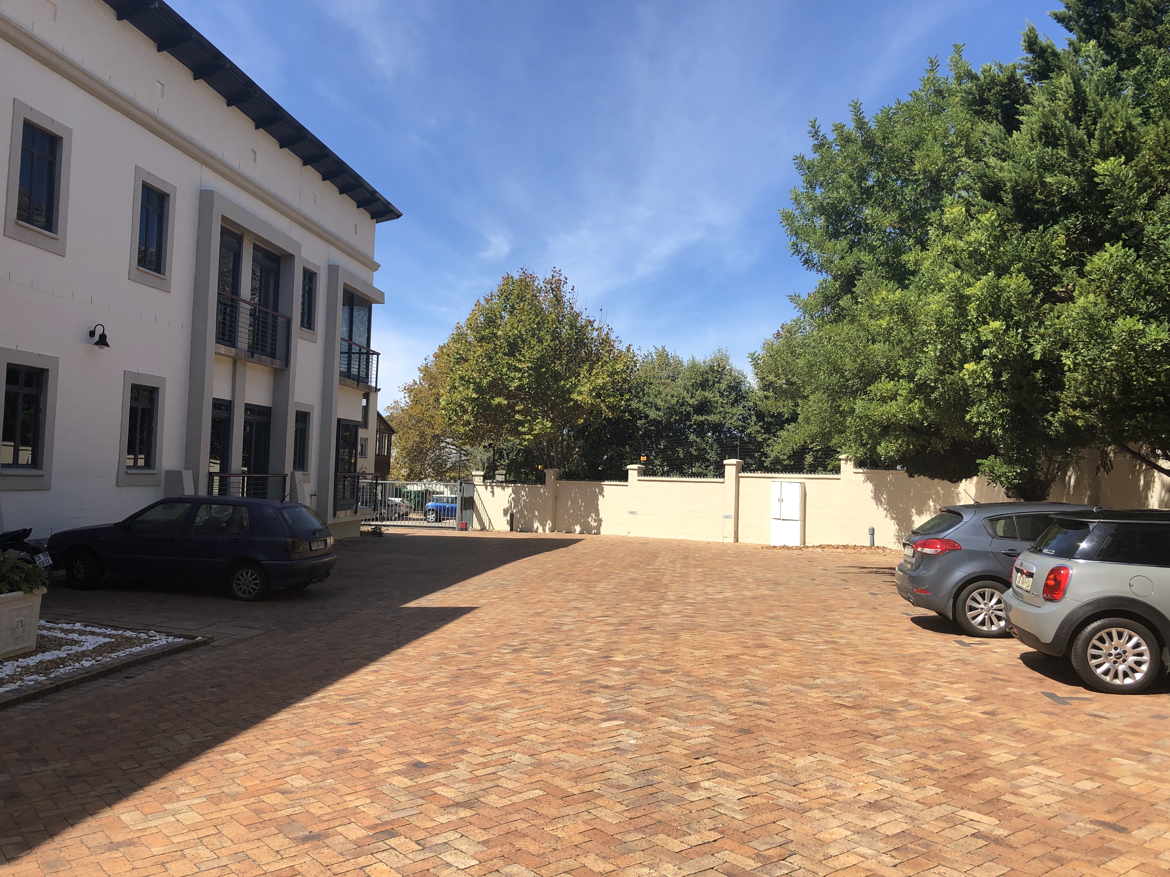 Office Space to rent at Miltons Way in Westlake