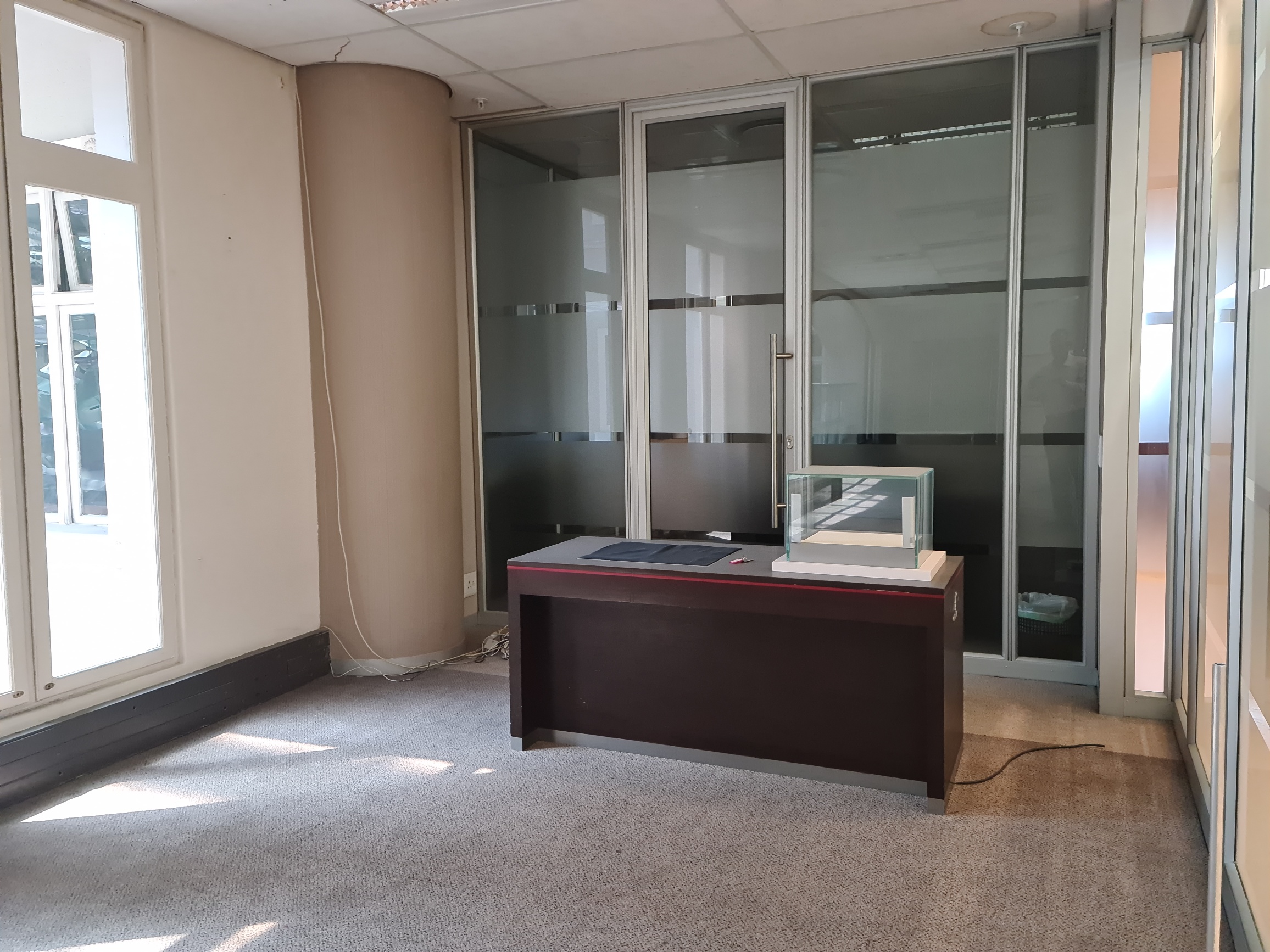 1 125m² Office Space to rent at Nelson Mandela Square in Sandton Central