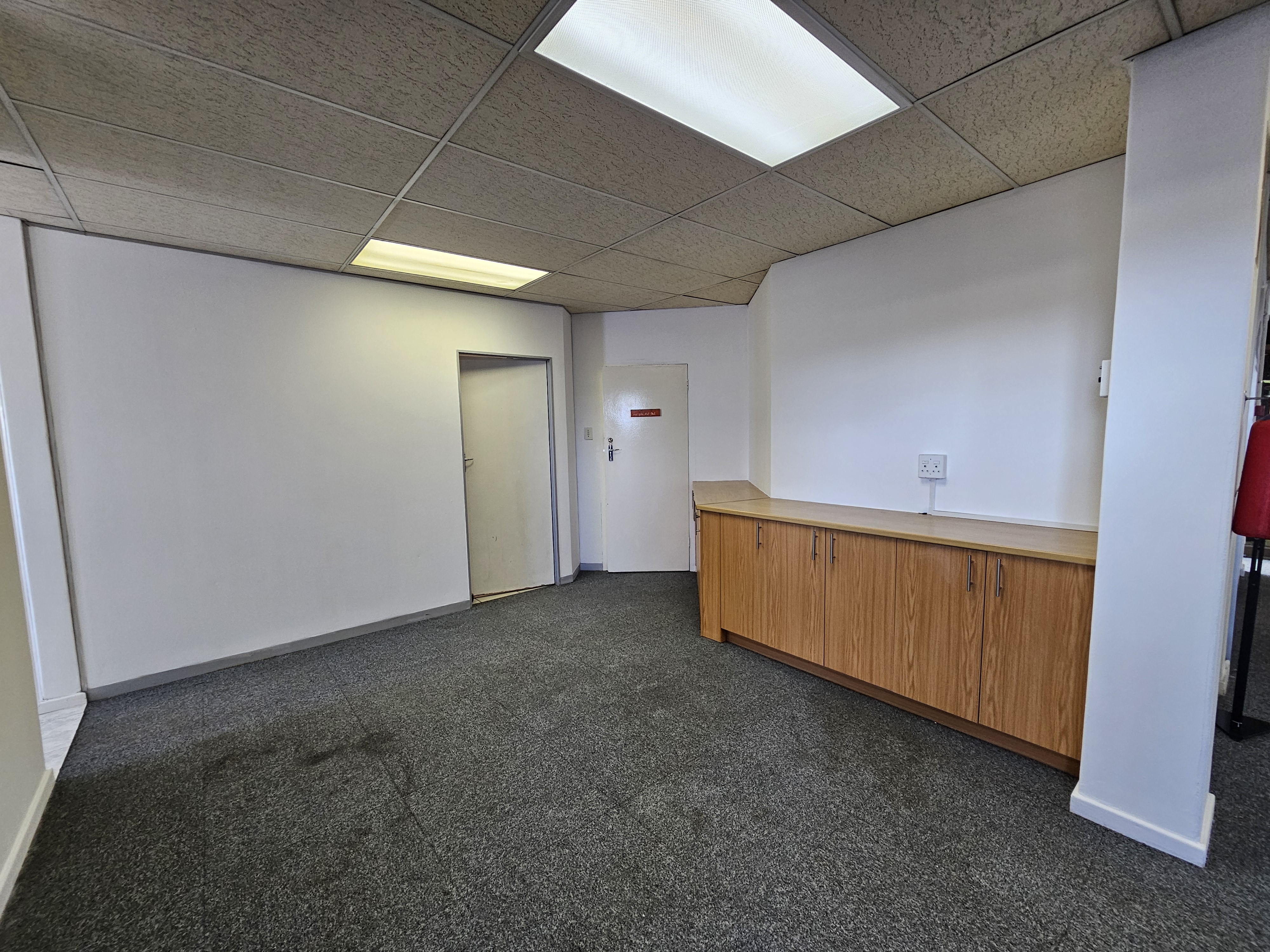 604m² Office Space to rent at Omni Park in Bo Oakdale