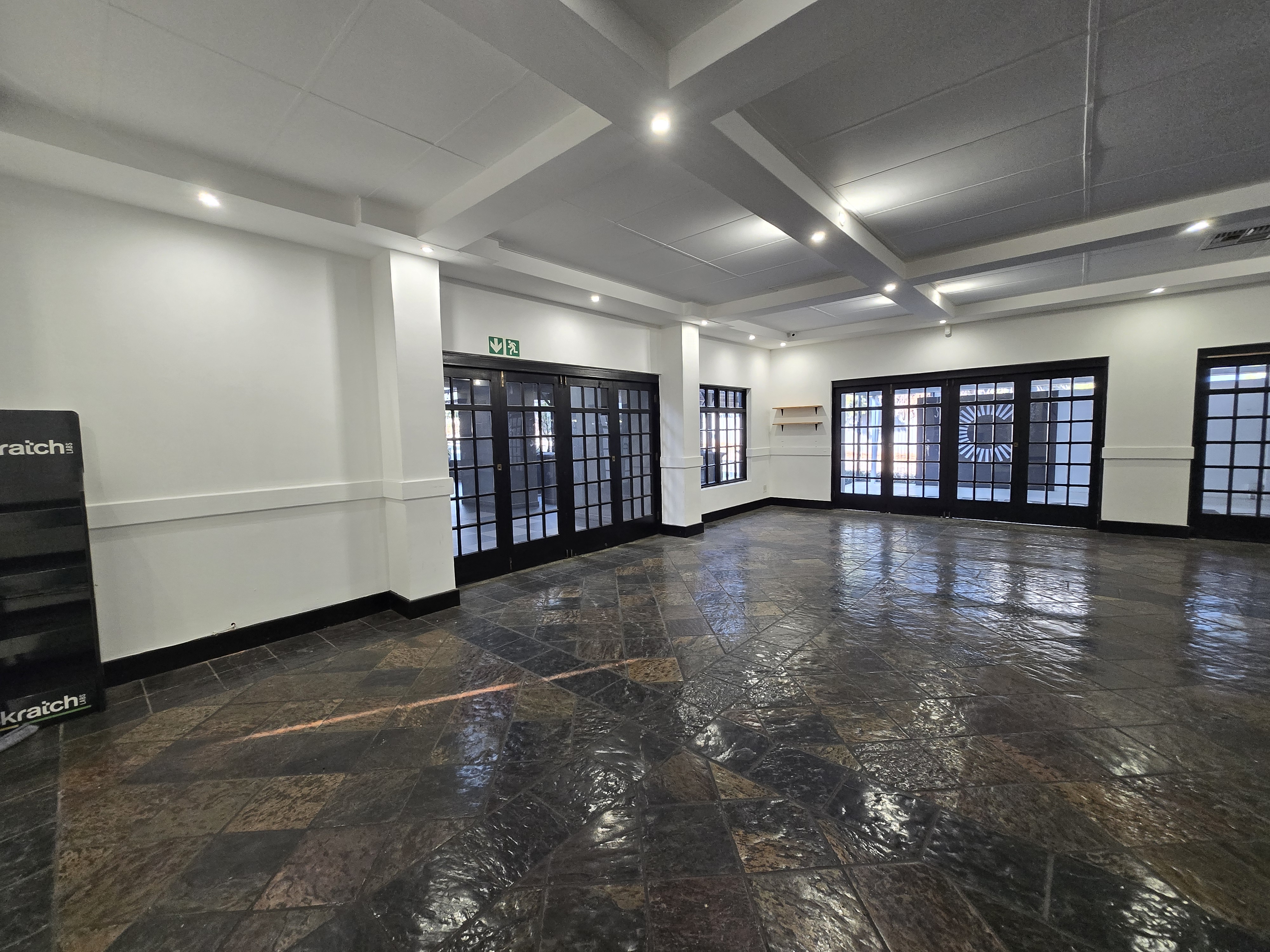 242m² Retail Shops to rent at Parkmore Square in Parkmore