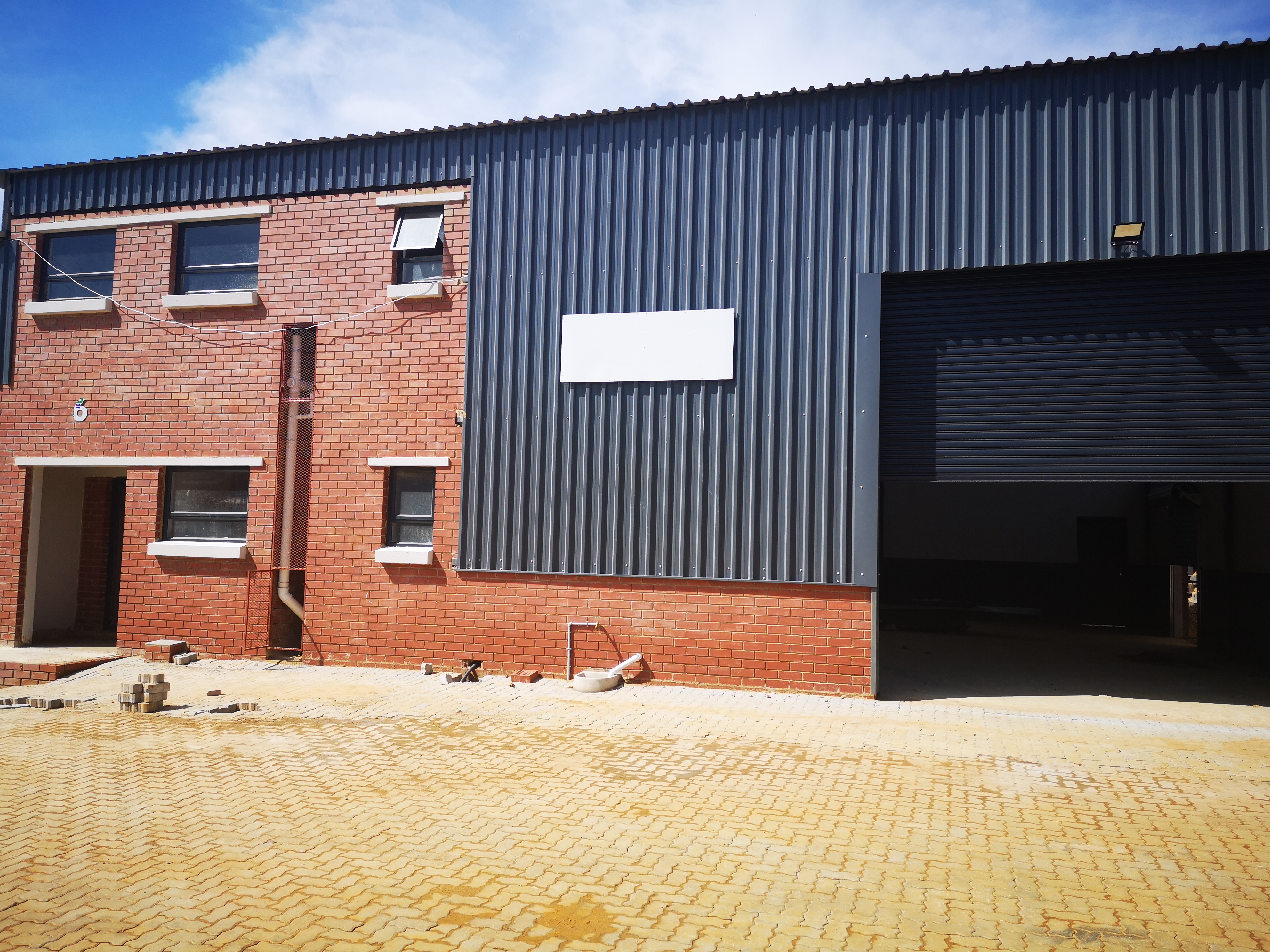 Warehouse to rent at Pendulum Park - Midrand in Halfway House