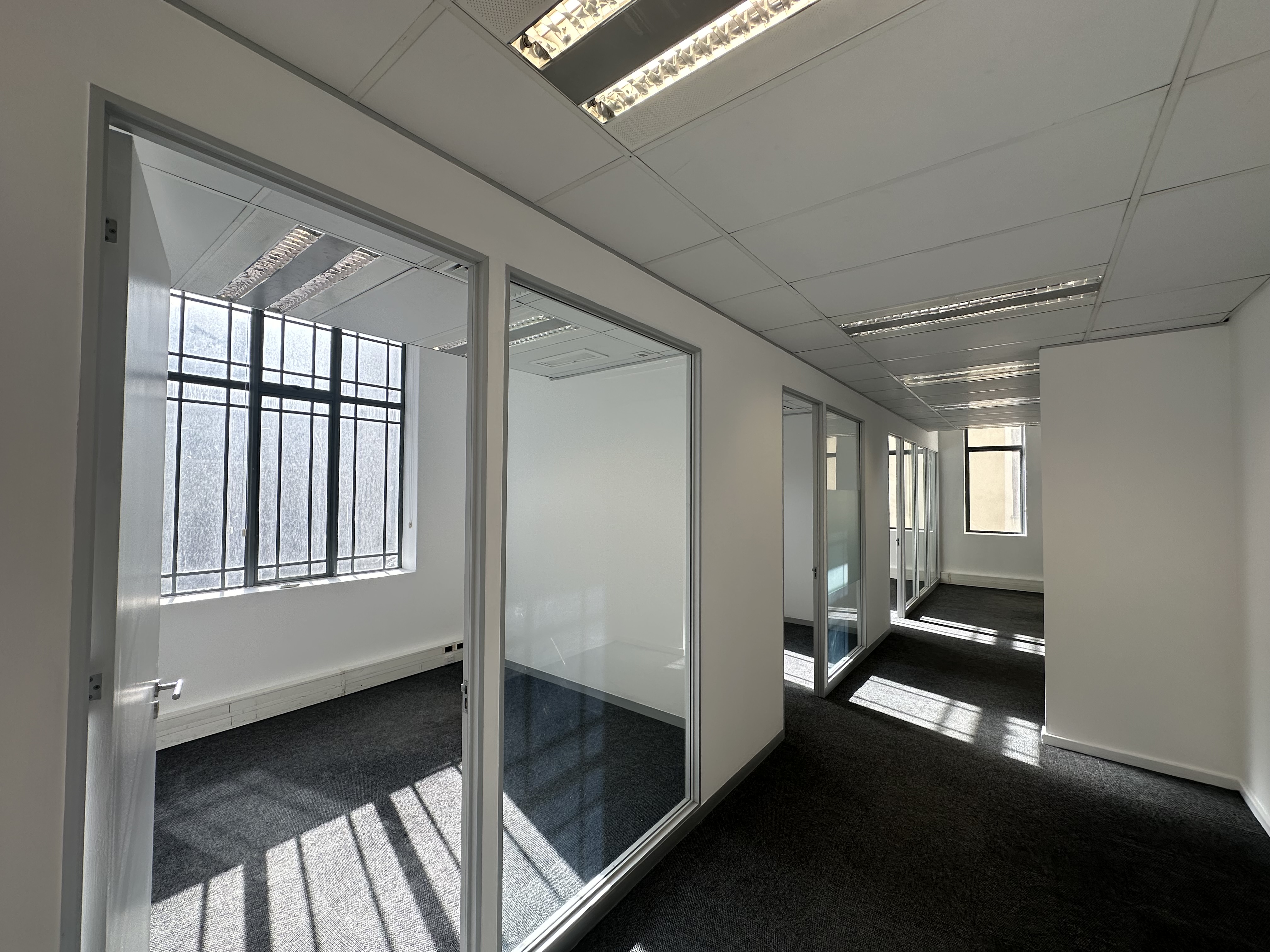 171m² Office Space to rent at Salga House in Cape Town CBD