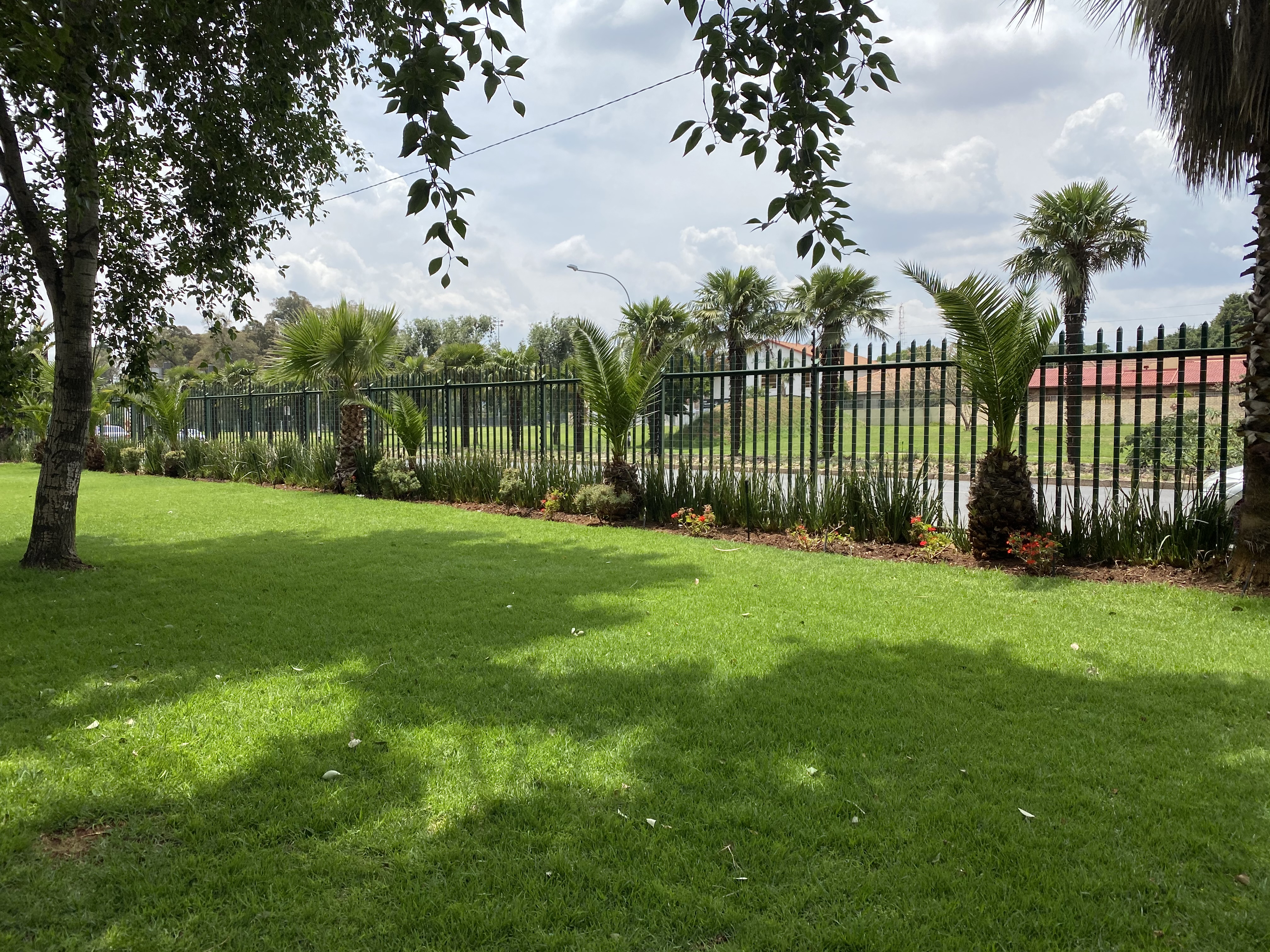 Office Space to rent at Santos Building in Bruma