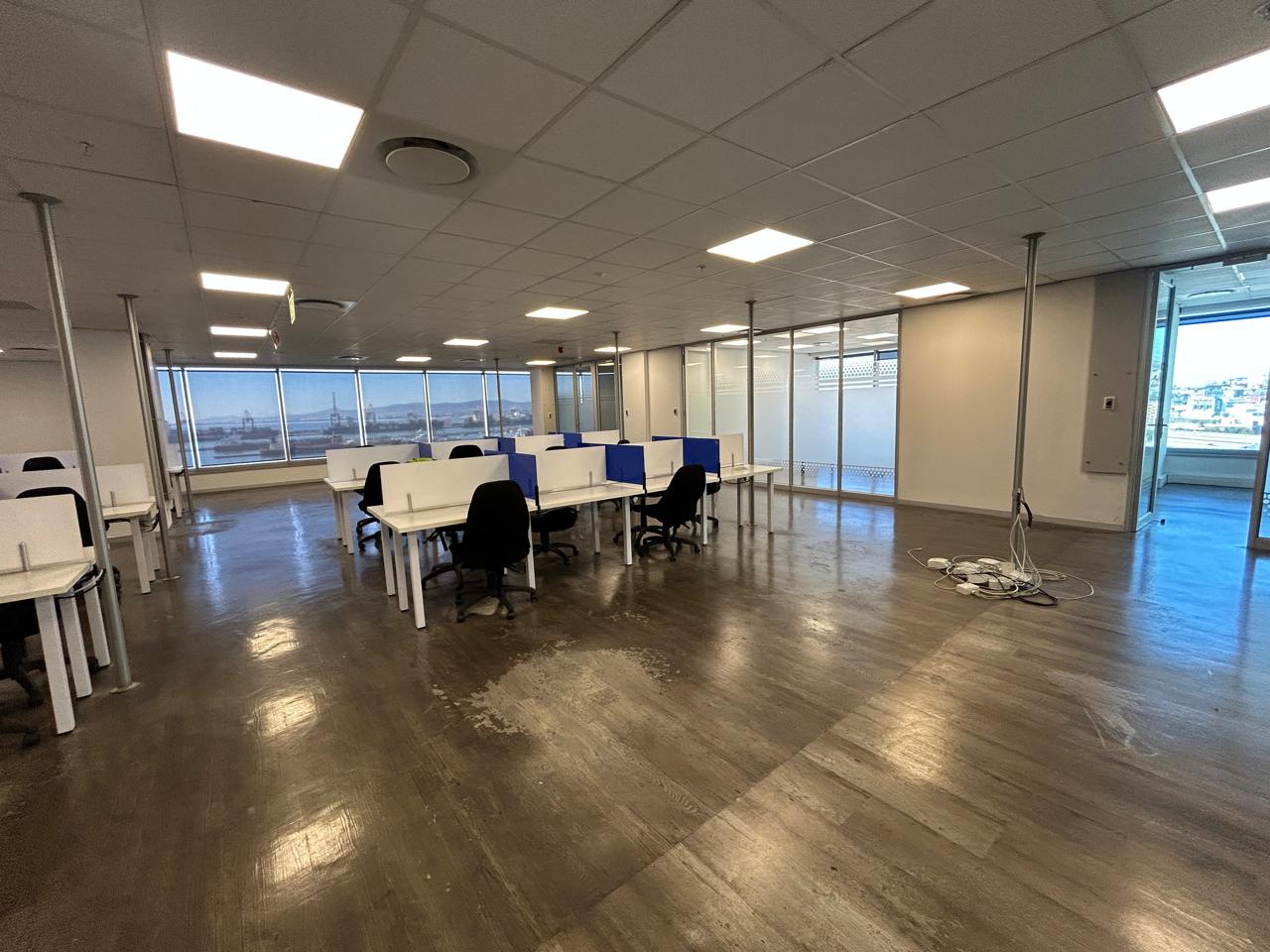 1 660m² Office Space to rent at The Halyard in Foreshore