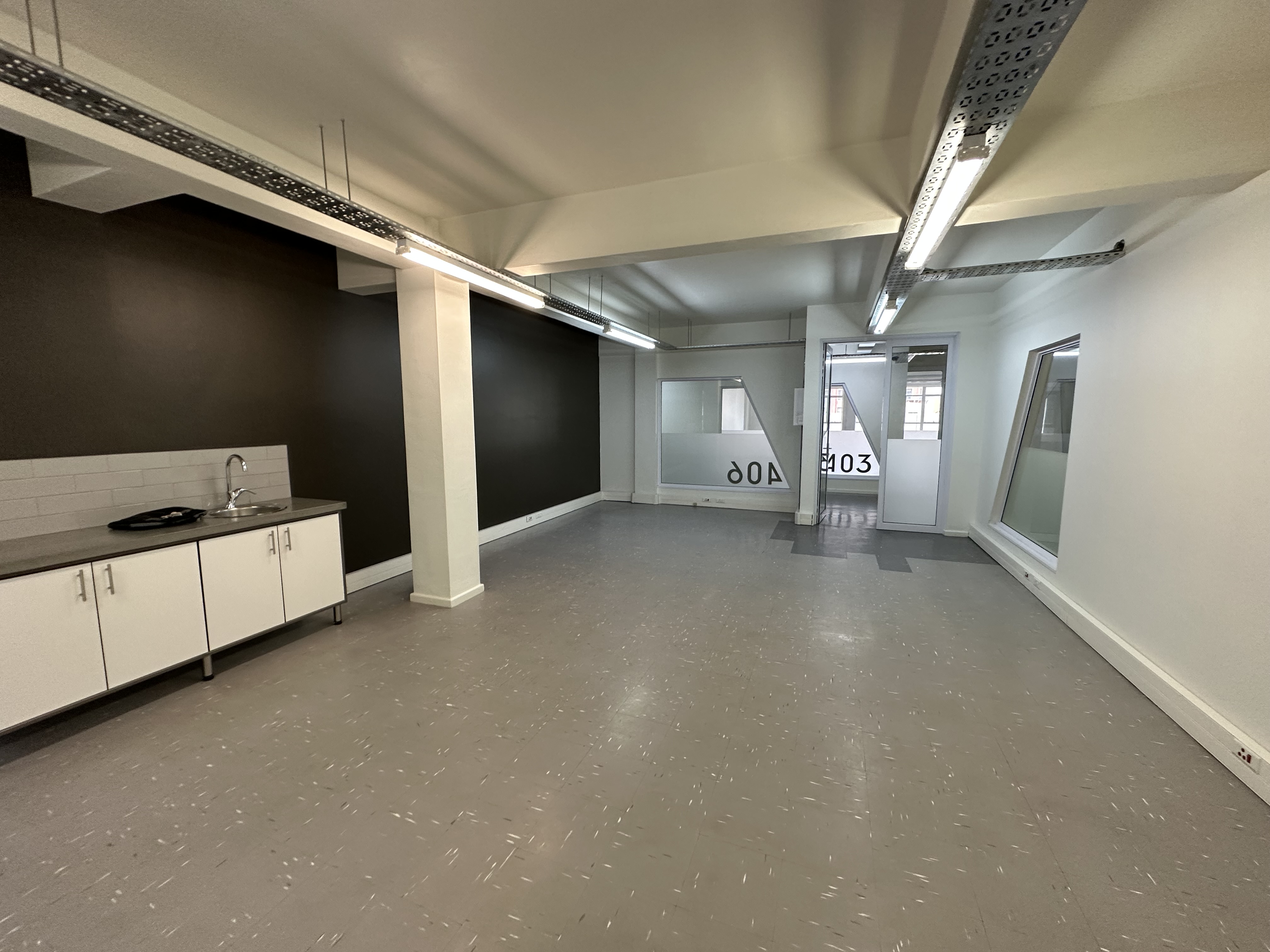 90m² Office Space to rent at The Landing in Cape Town CBD