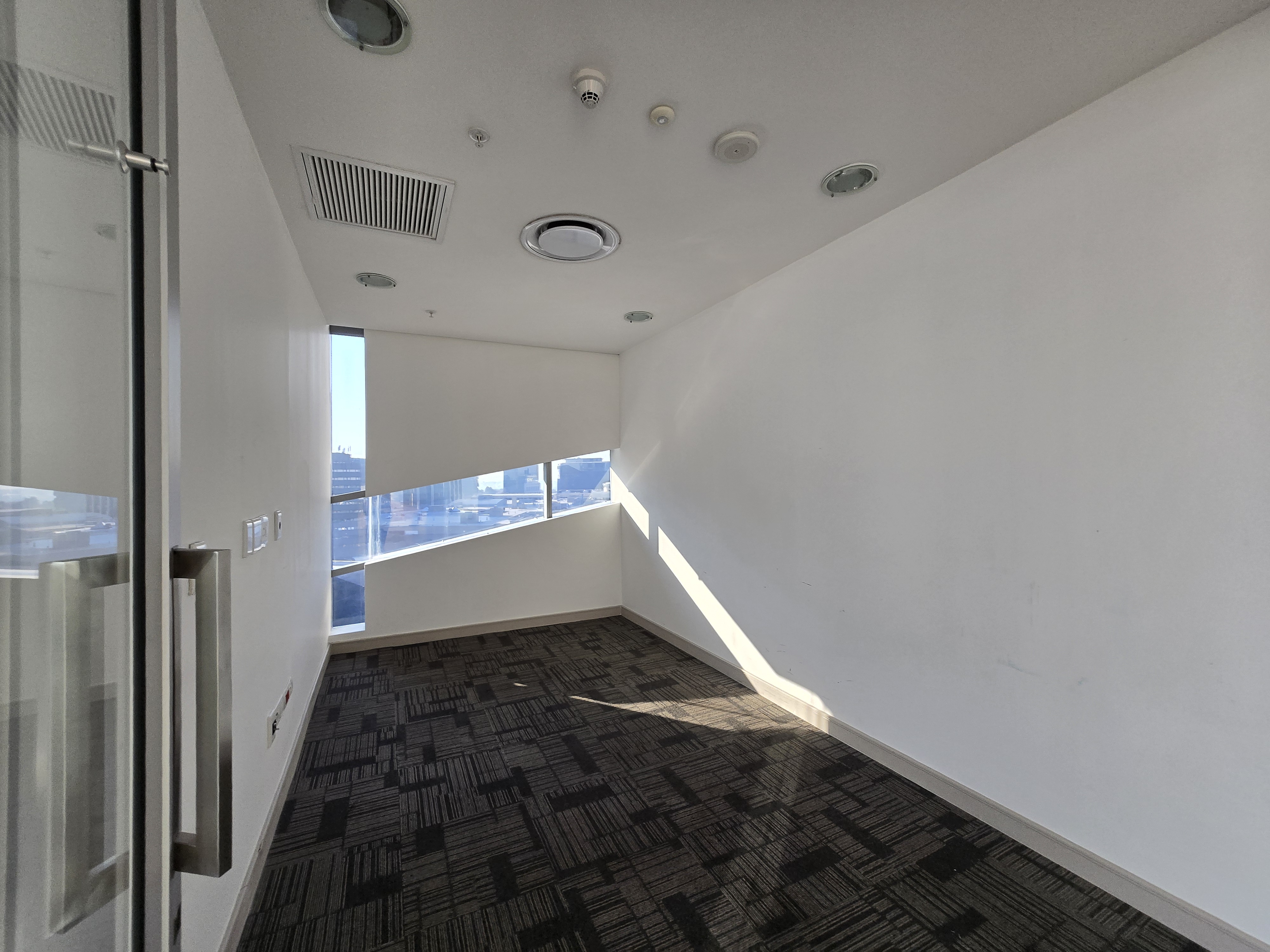 520m² Office Space to rent at The Towers in Sandton Central