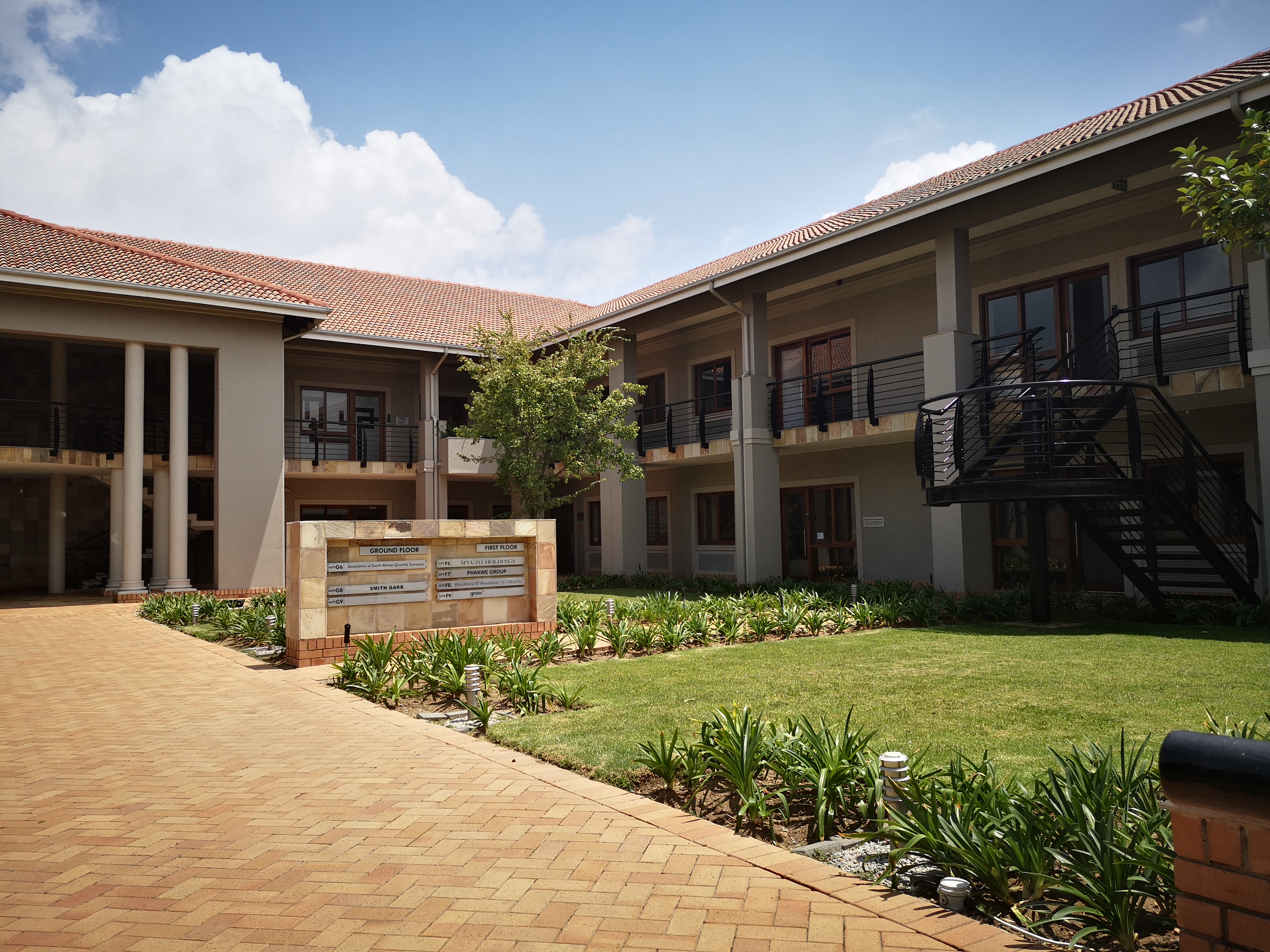 172m² Office Space to rent at Thornhill Office Park in Waterfall City