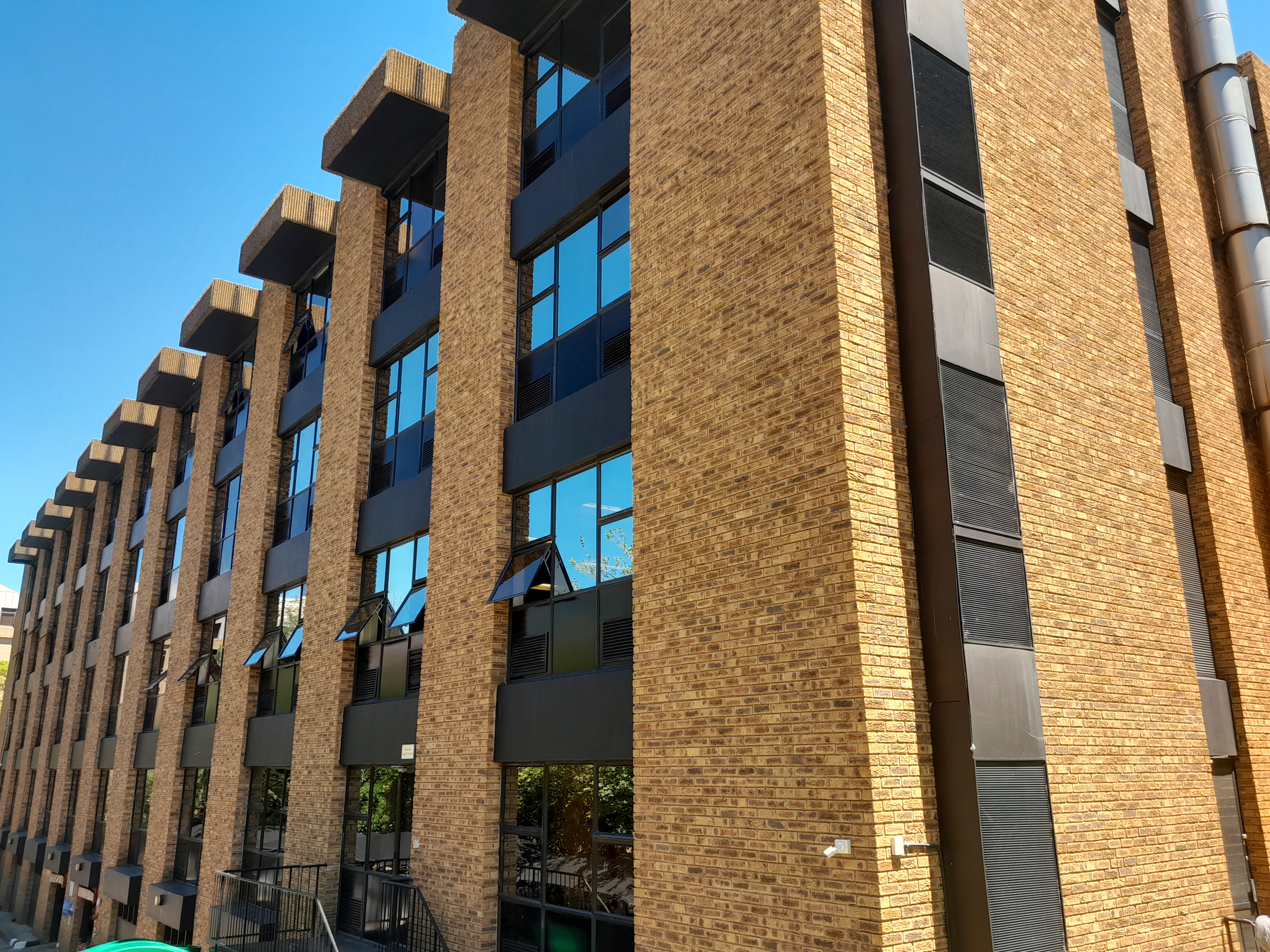 Office Space to rent at Travel House in Rosebank JHB