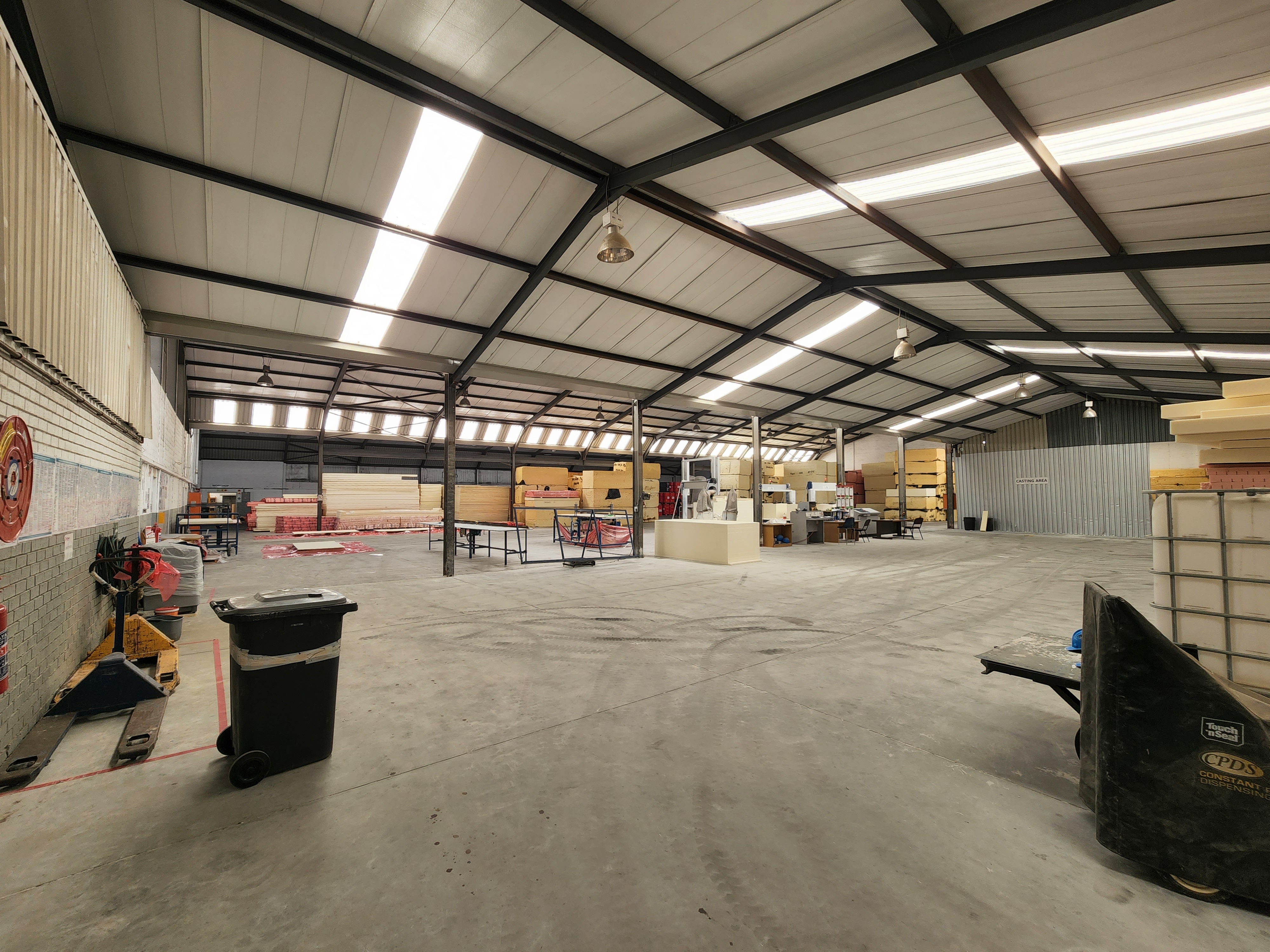 3 170m² Warehouse to rent at 10 Lood Street - Brackenfell in Brackenfell