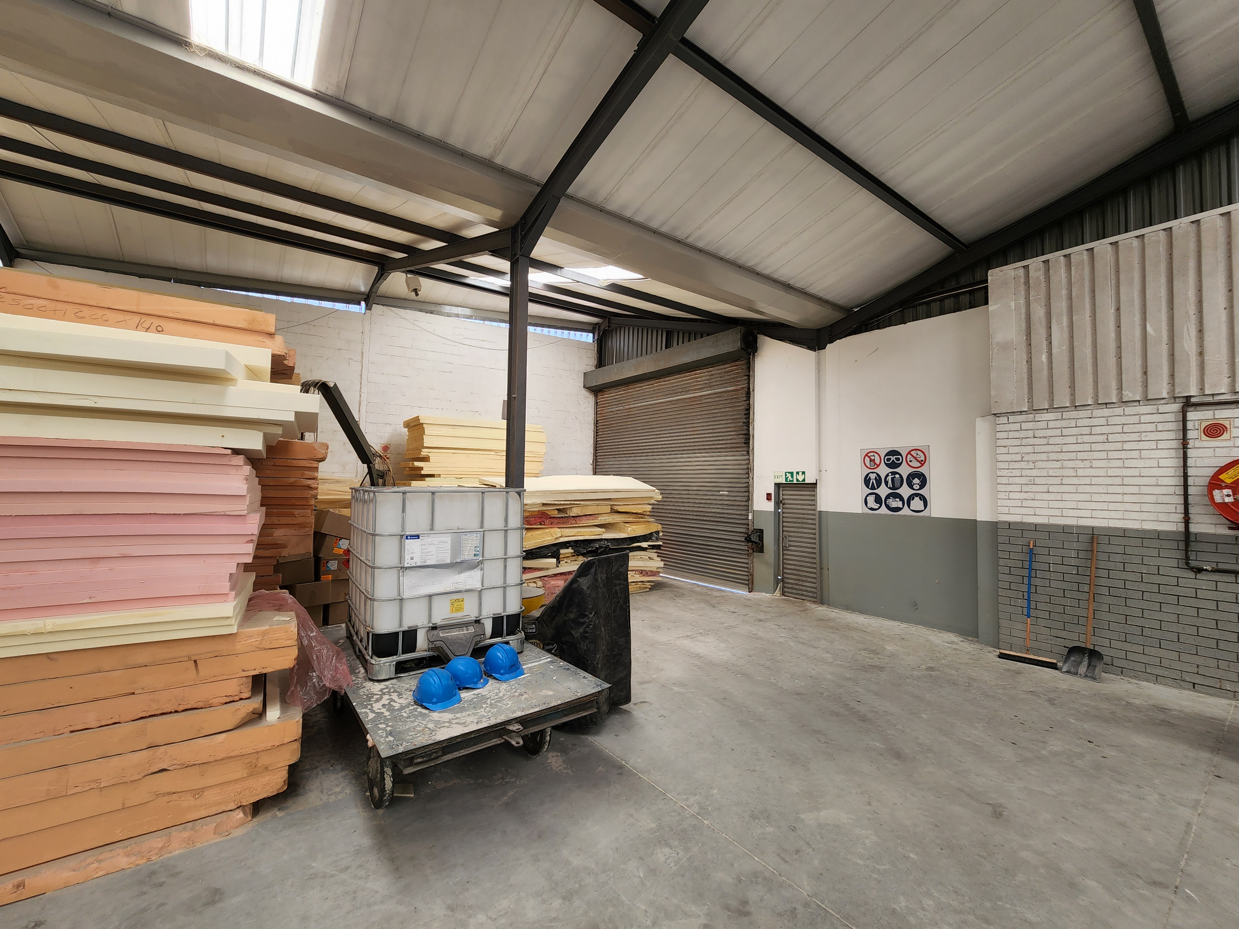 Warehouse to rent at 10 Lood Street - Brackenfell in Brackenfell