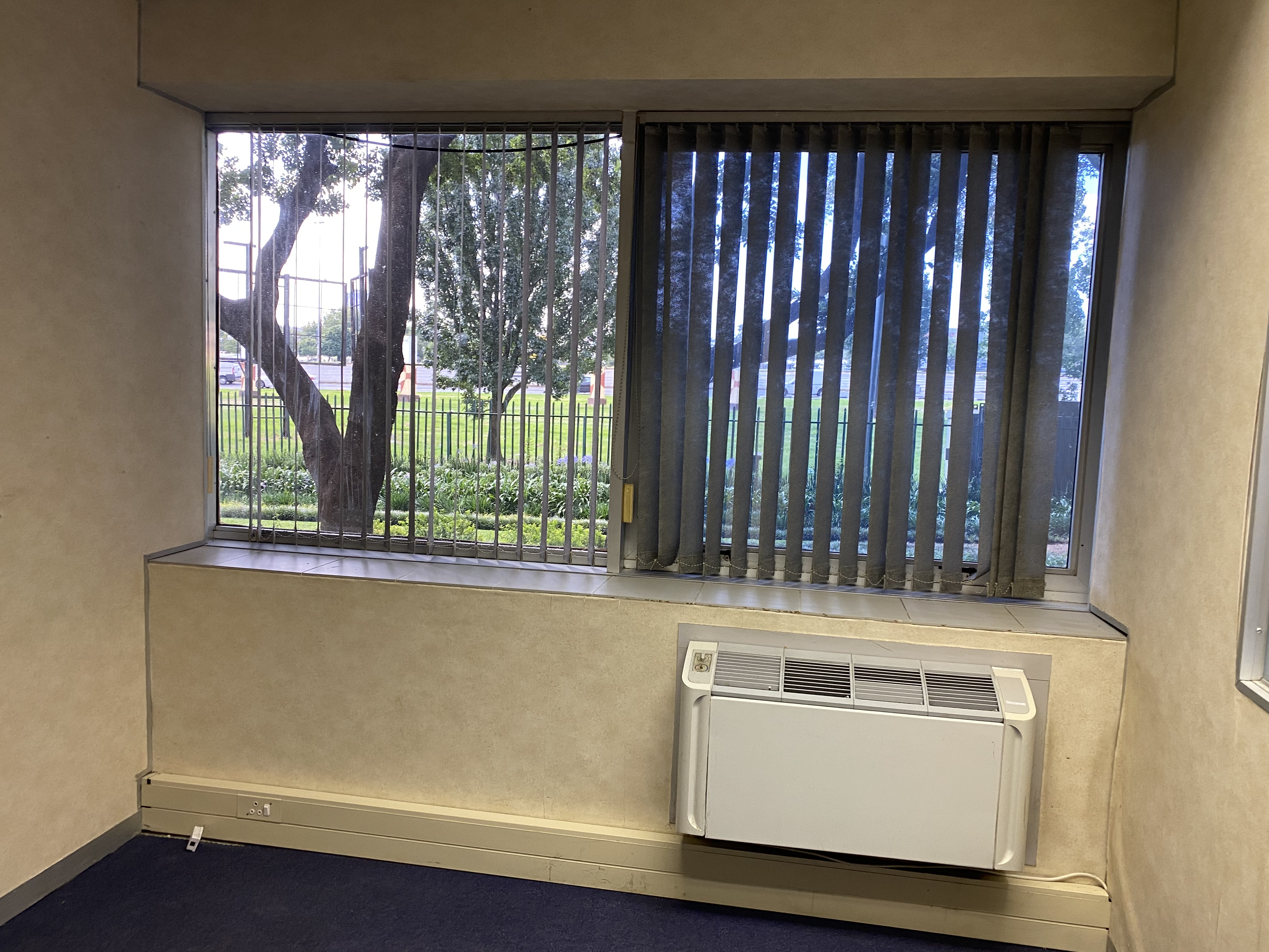 154m² Office Space to rent at 10 South Boulevard in Bruma