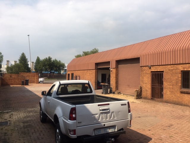 310m² Warehouse to rent at 13 Vervoer Street - Kya Sands in Kya Sand