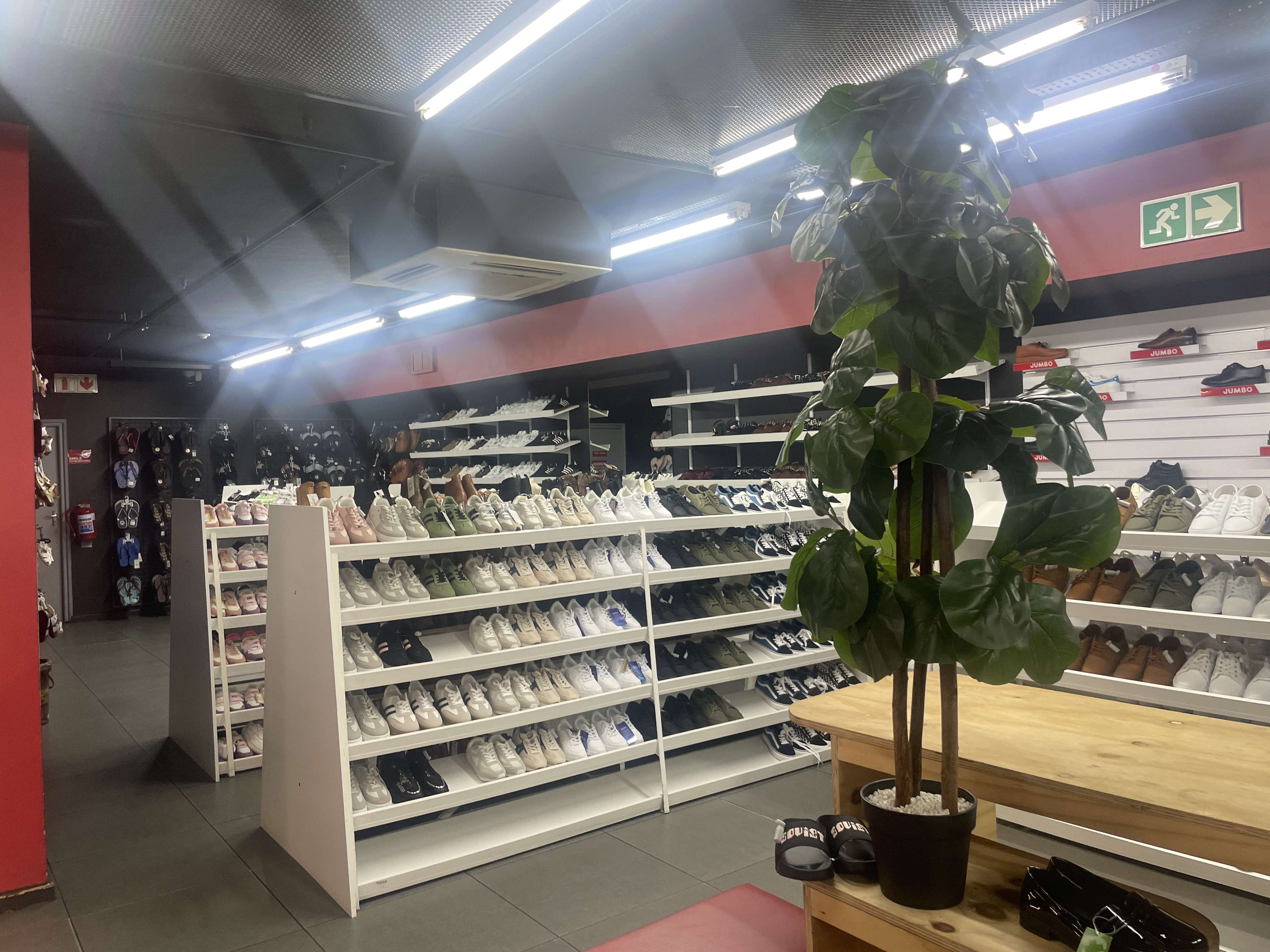 Retail Shops to rent at 130 On Main in Wynberg