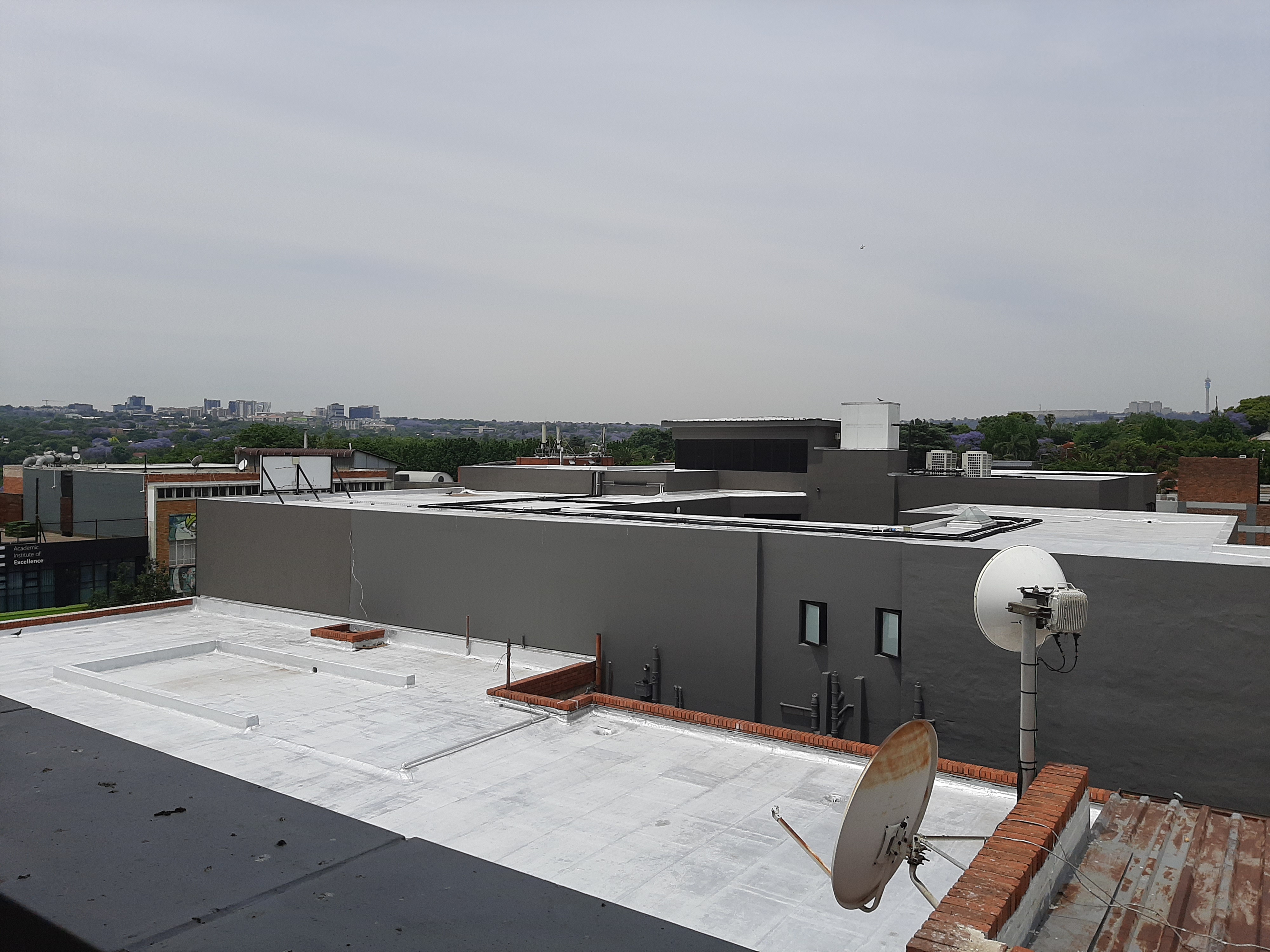 Office Space to rent at 139 Greenway Road in Greenside