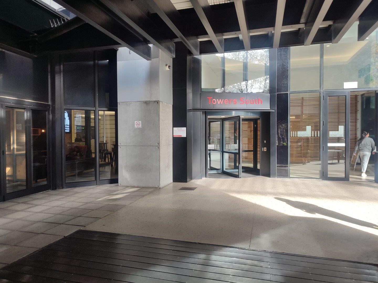 450m² Office Space to rent at The Towers  - Ex Standard Bank Centre in Cape Town CBD