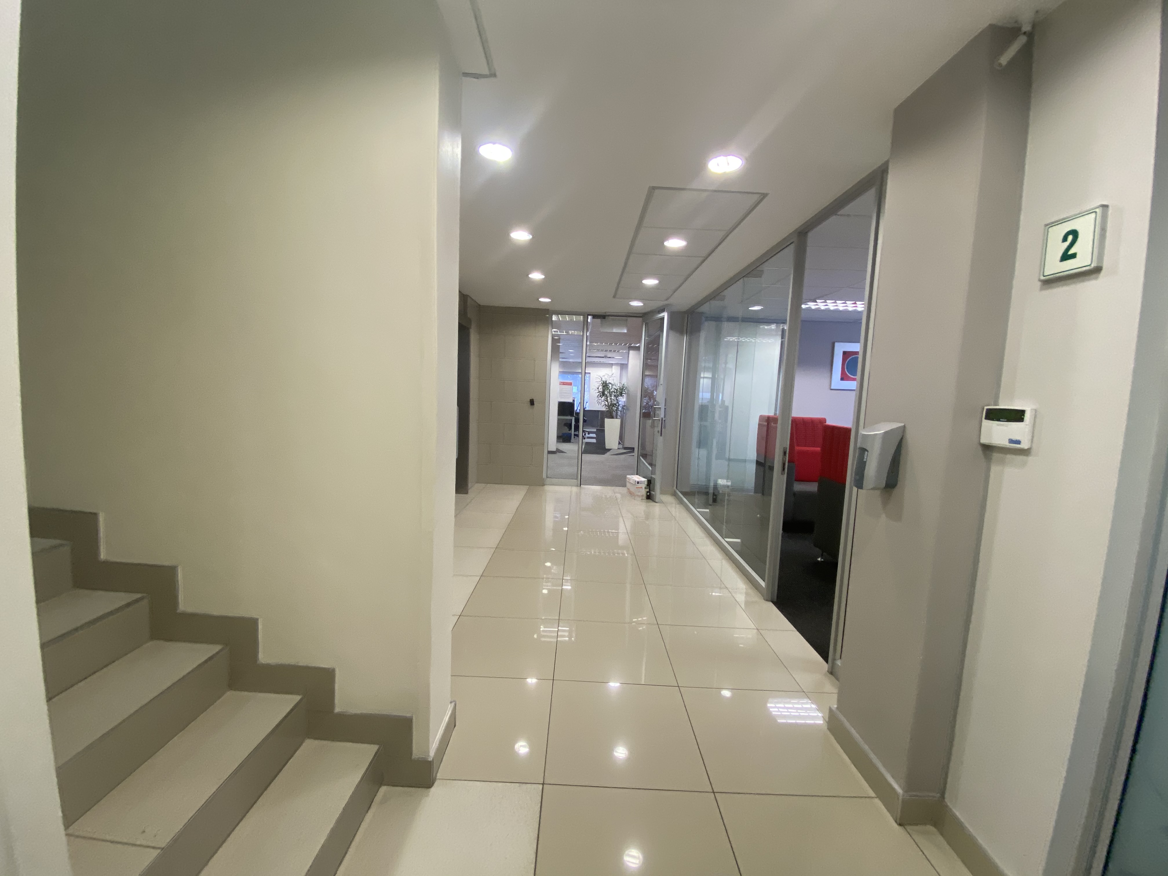 963m² Office Space to rent at 18 Skeen Boulevard in Bedfordview