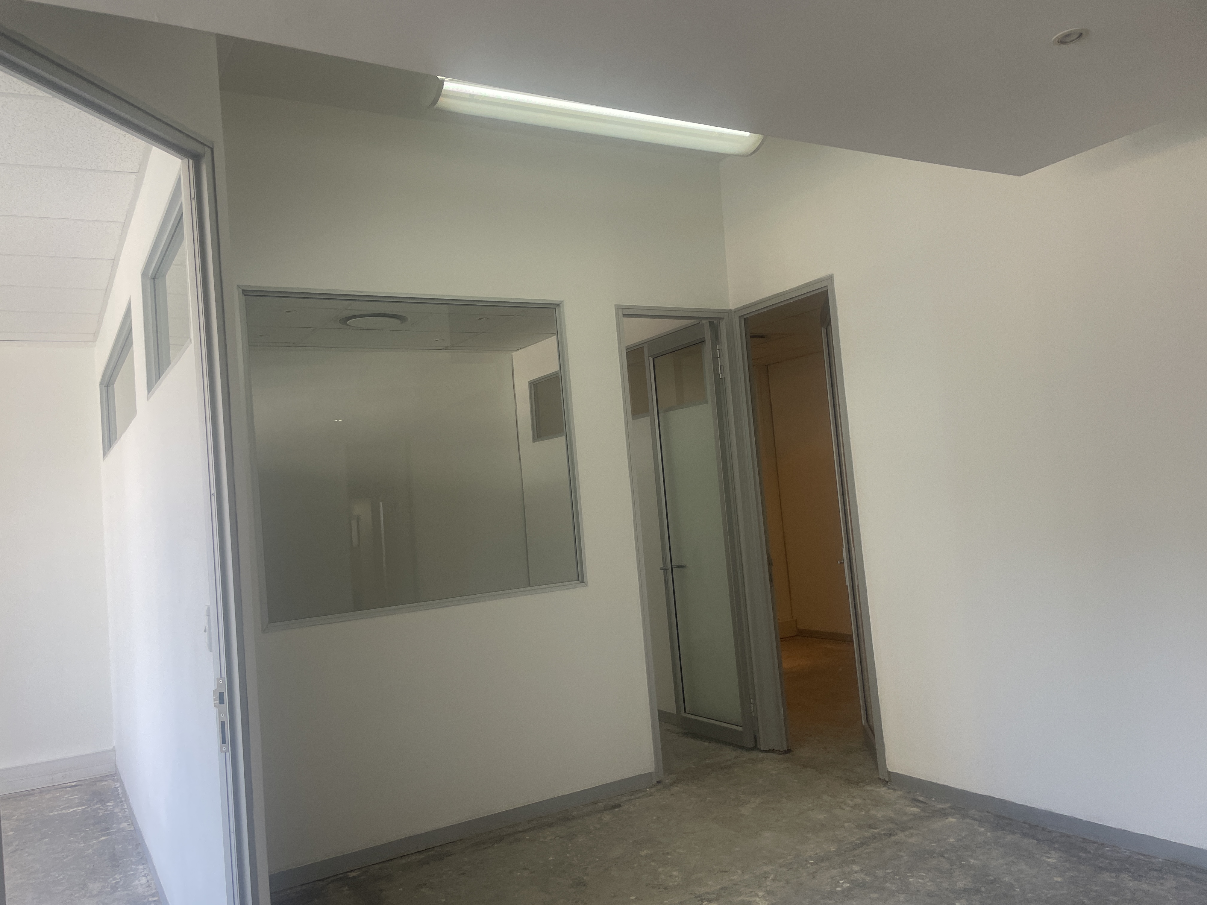 347m² Office Space to rent at 199 Loop Street - Graphic Centre in Cape Town CBD