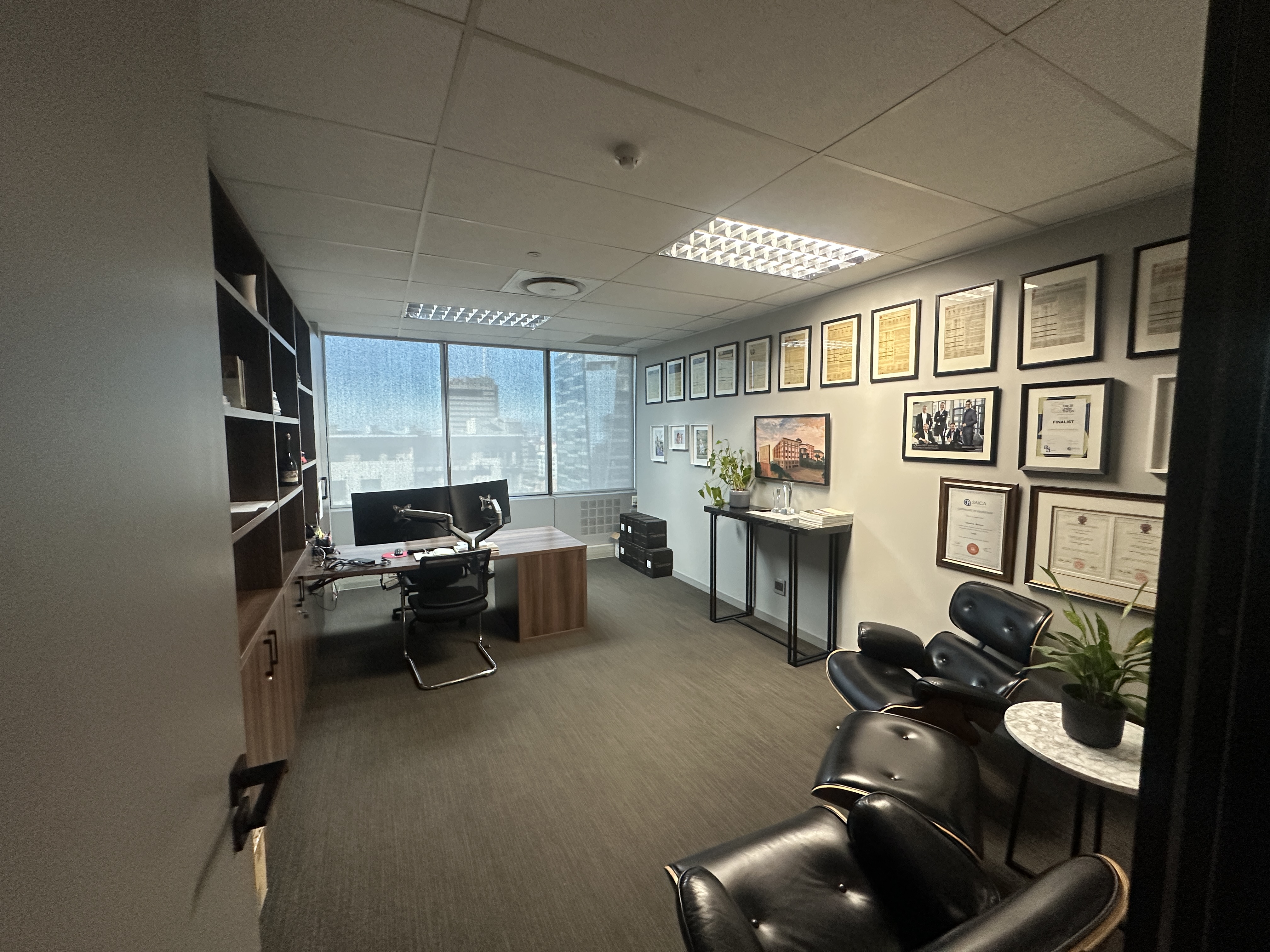 799m² Office Space to rent at 2 Long Street in Cape Town CBD