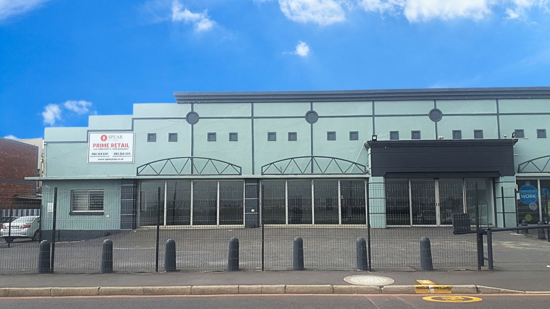 571m² Warehouse to rent at 28 Marine Drive in Paarden Eiland